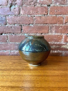 Wayne Ngan Pottery Vase