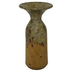 WAYNE TAYLOR – Studio Pottery Knospenvase mit ausgestelltem Mouth – Kanada – ca. 1970er Jahre