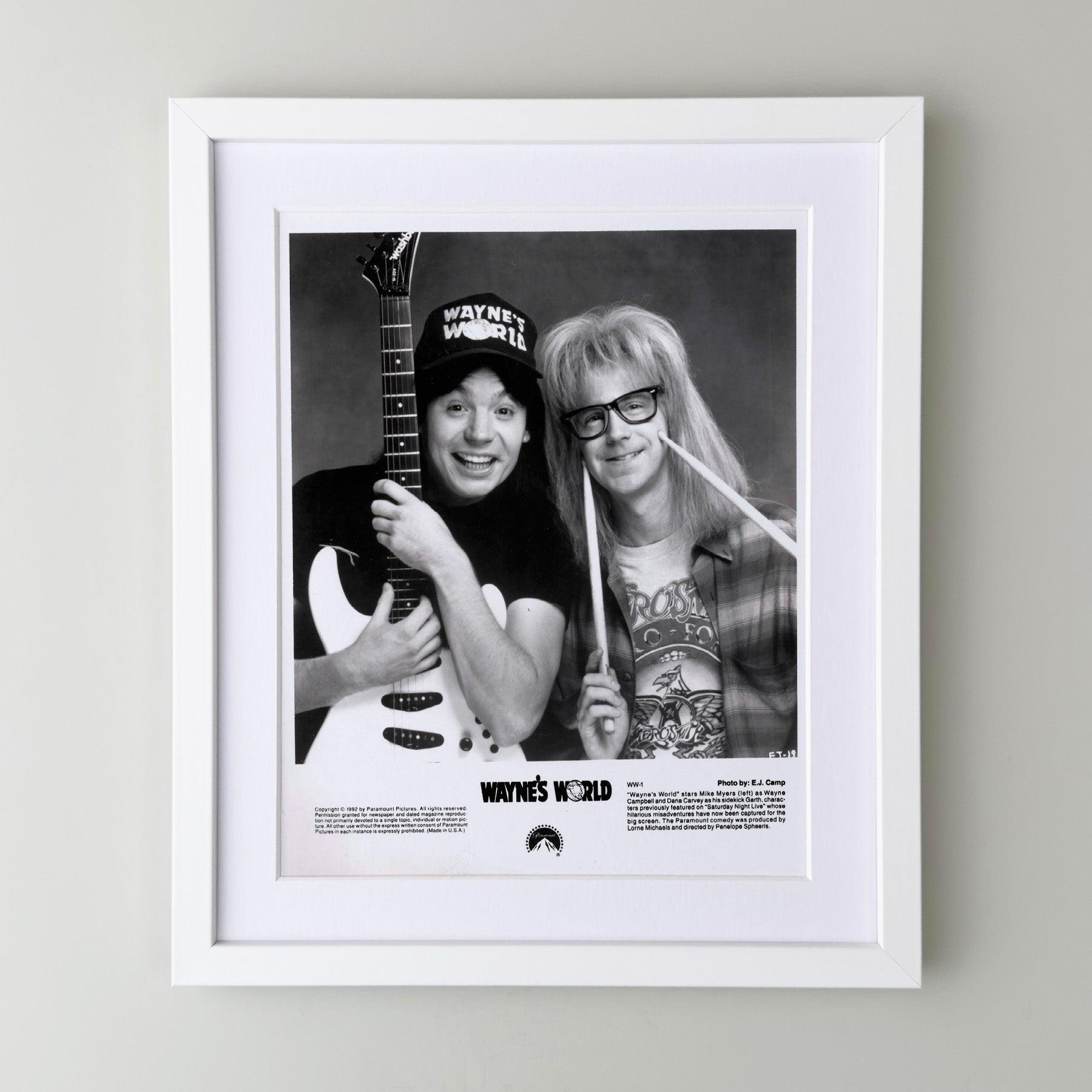 Américain Waynes World 1992 Publicity Film Movie Press Still Framed en vente