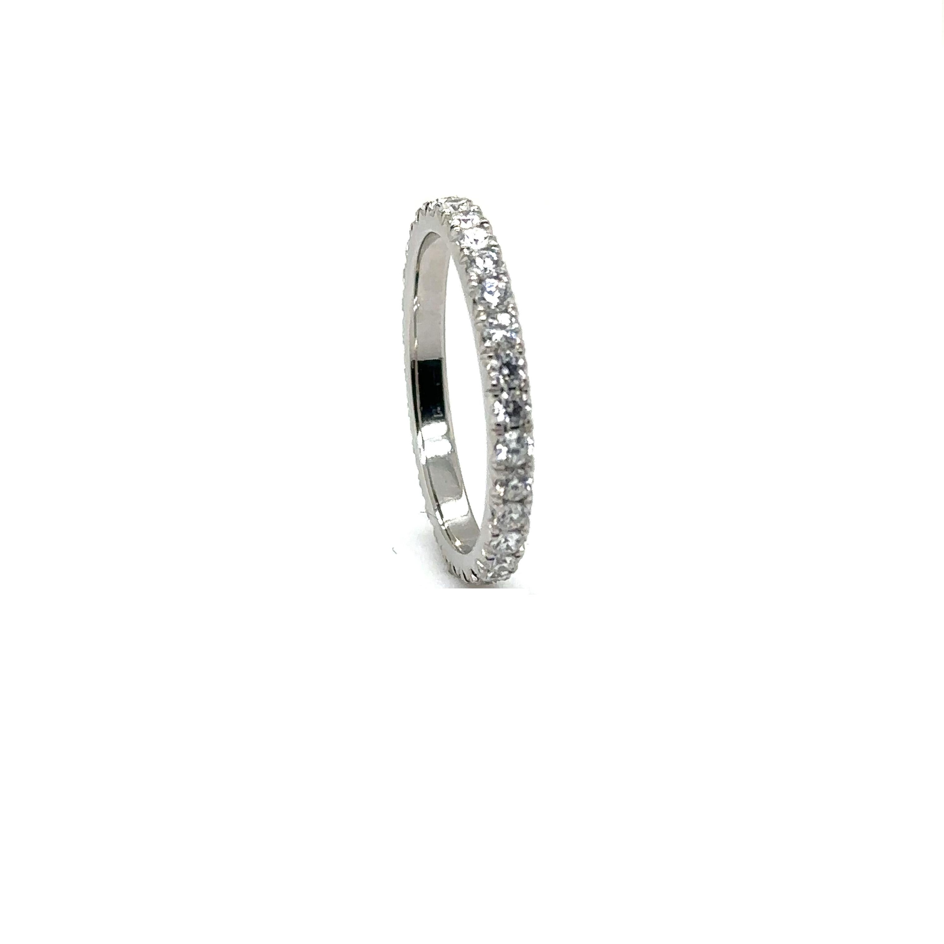 Brilliant Cut WB31 PLAT - PLATINUM WEDDING BAND with 0.68 CWT DIAMONDS For Sale