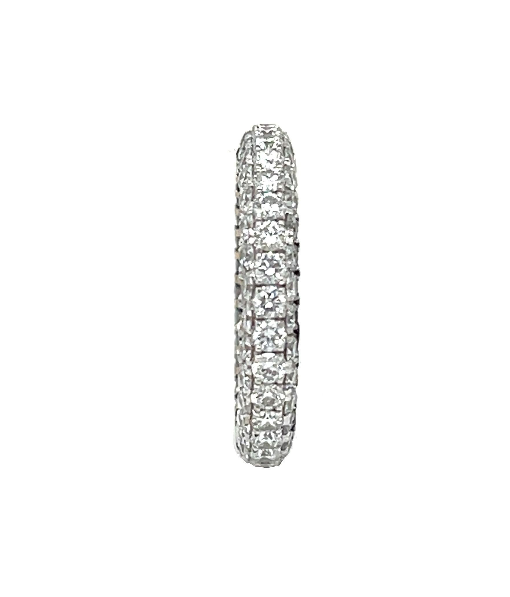Round Cut WB3RANG, 18k White 3 Row Wedding Band with Diamonds For Sale