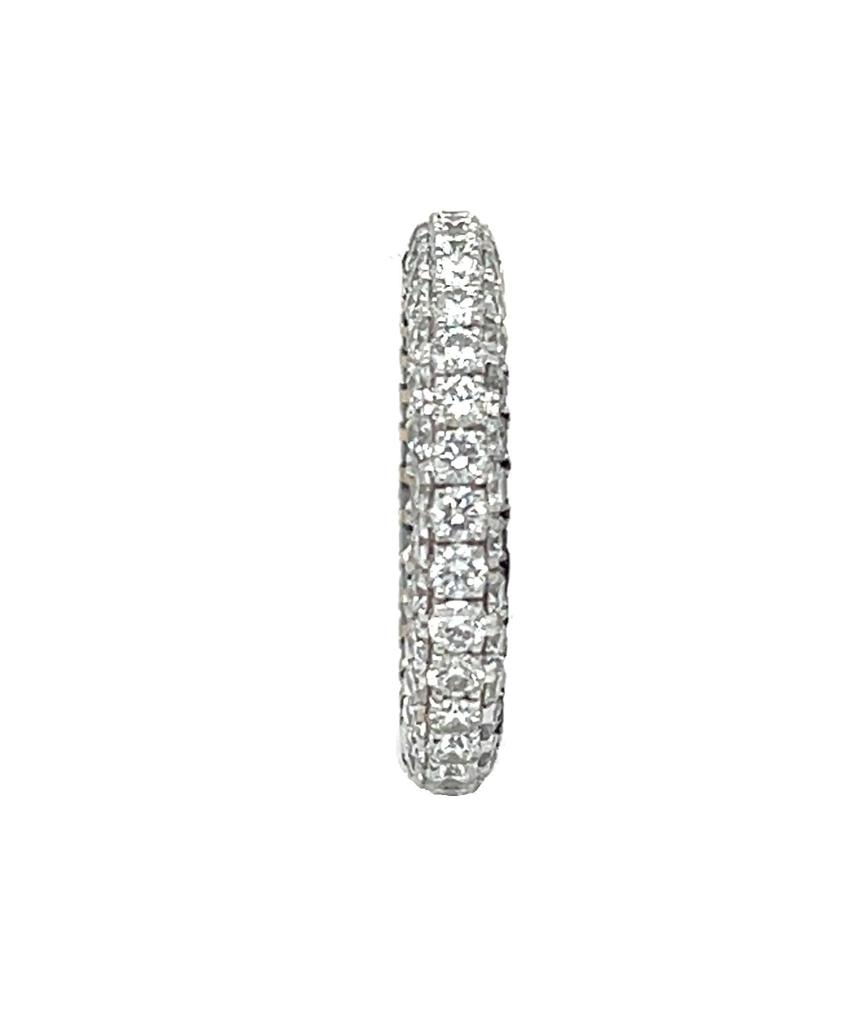 Round Cut WB3RANG, 18k White 3 Row Wedding Band with Diamonds For Sale