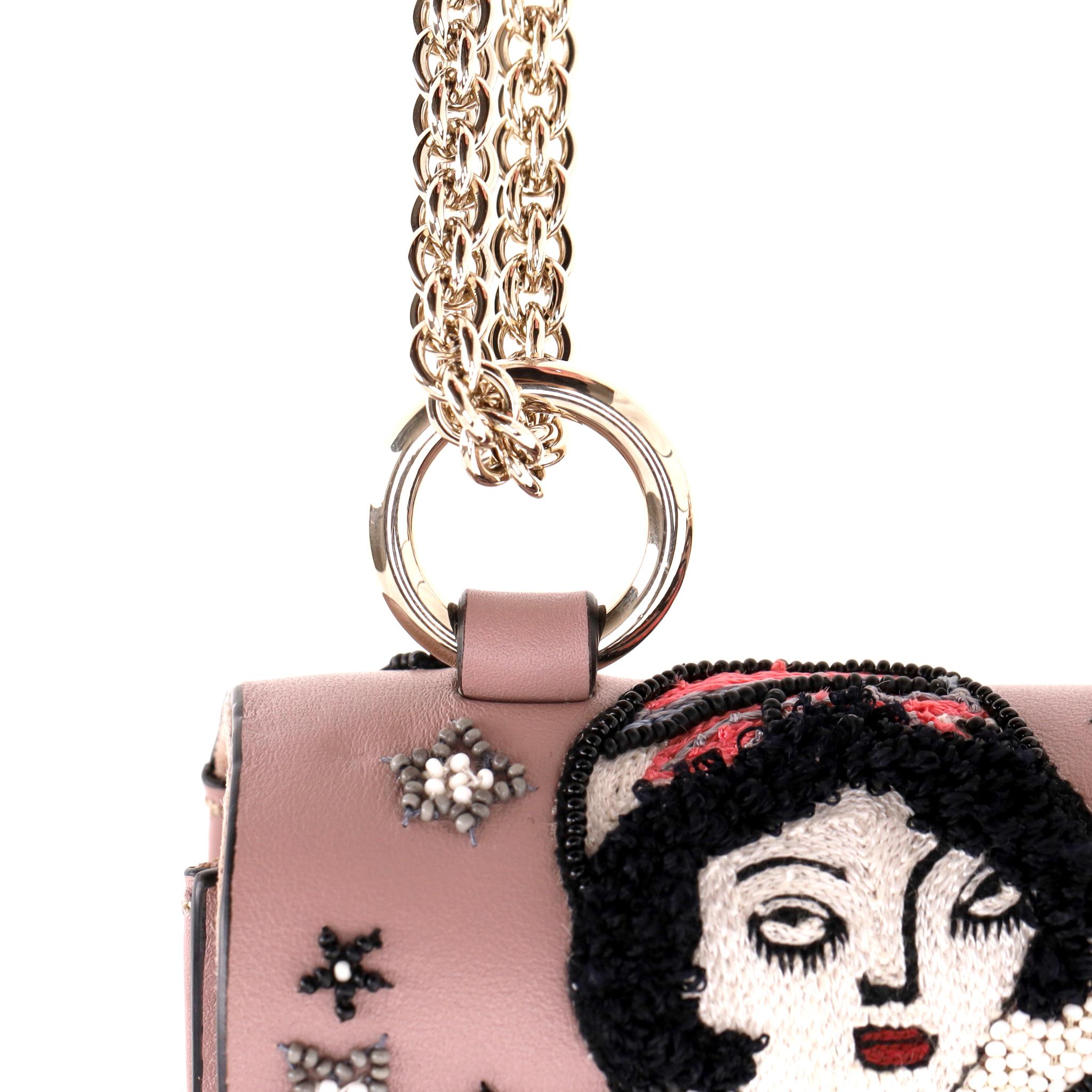 We Adore - Valentino Glam Lock Rockstud Cuir Tattoo Bead Embroidered Shoulder en vente 5