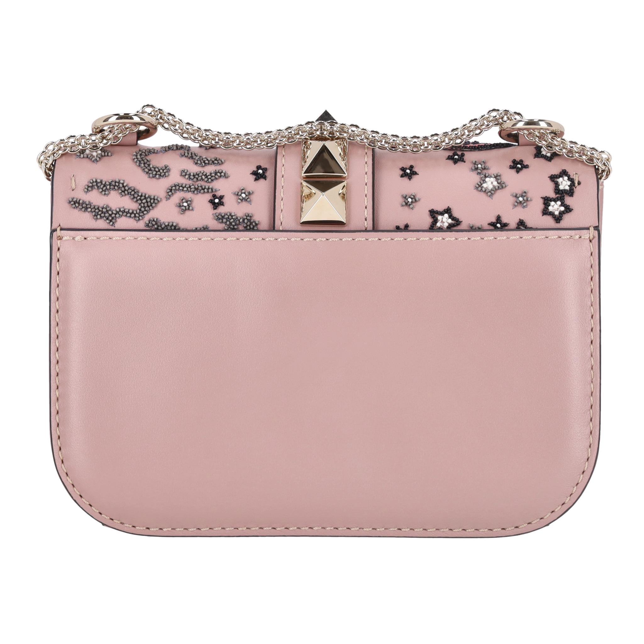 We Adore - Valentino Glam Lock Rockstud Cuir Tattoo Bead Embroidered Shoulder Pour femmes en vente