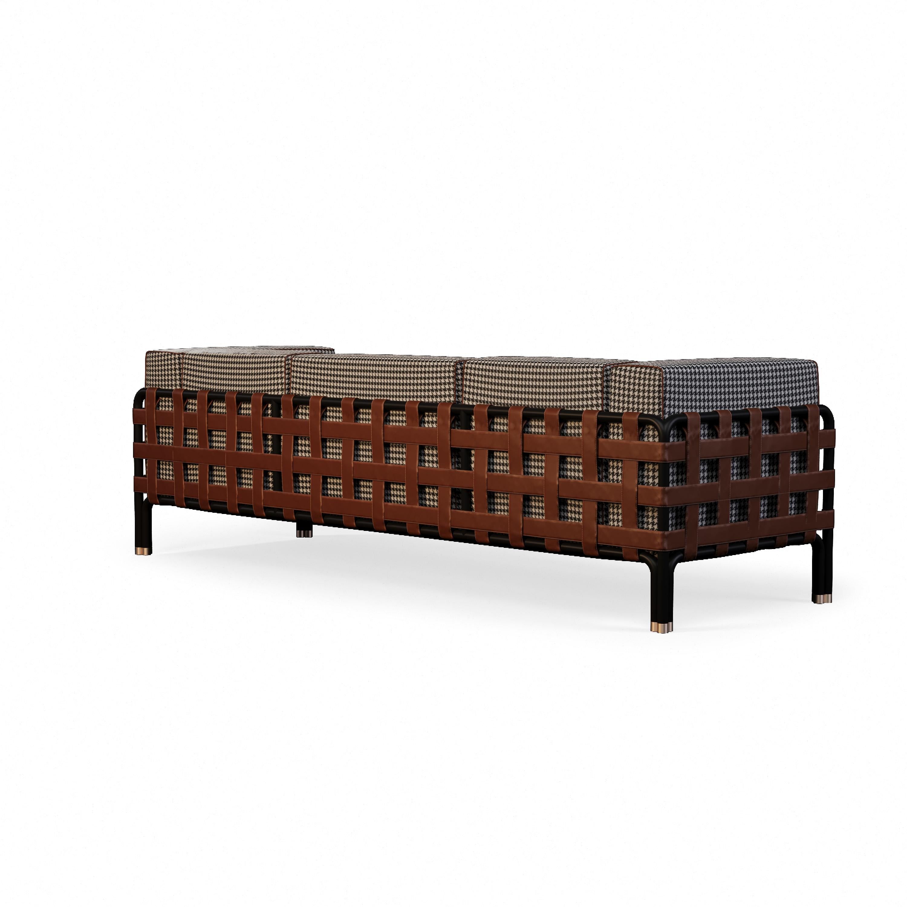 Luxuriöses Outdoor-Sofa mit Leder und Edelstahlkonstruktion (Portugiesisch) im Angebot