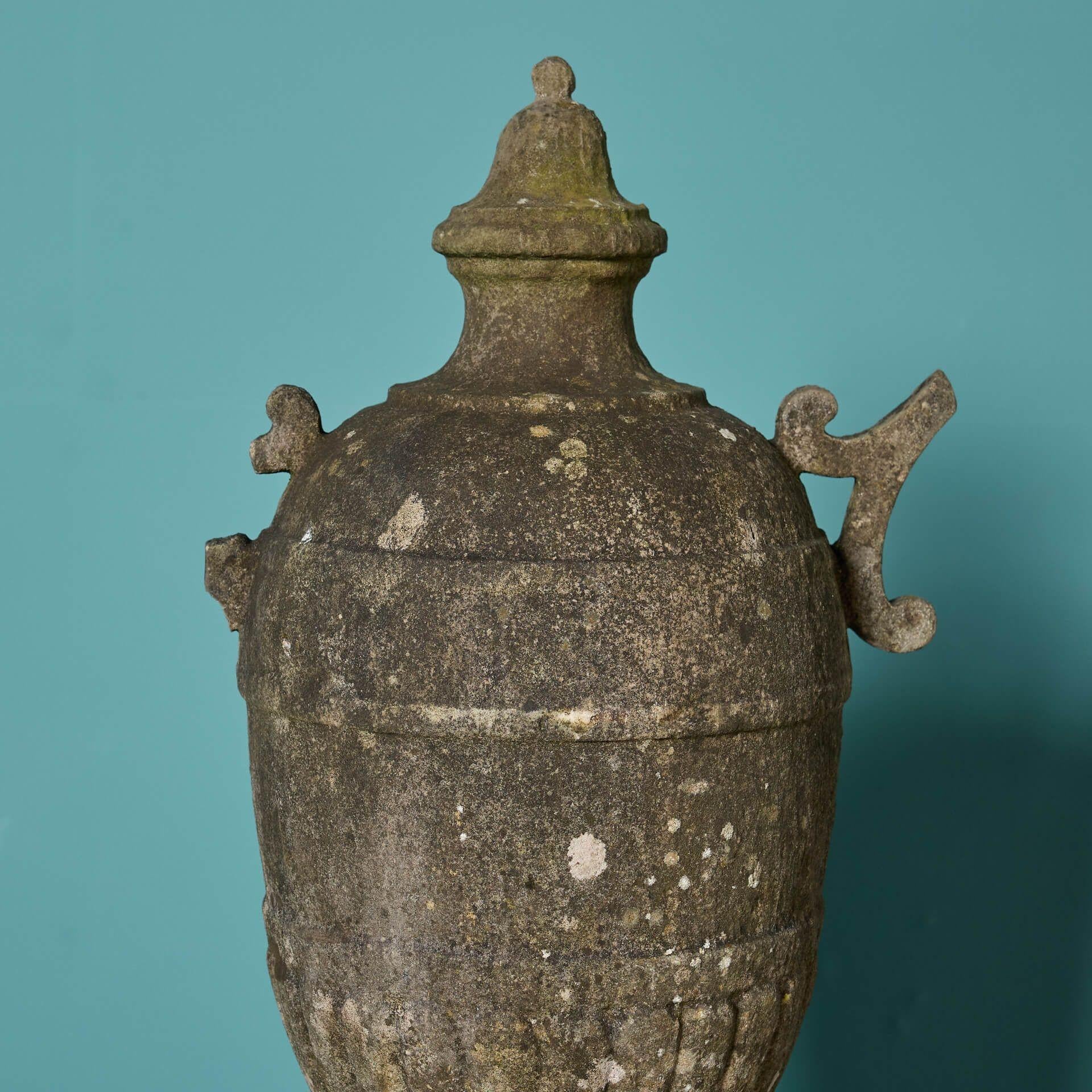 Weathered Antique Neoclassical Style Finial In Fair Condition For Sale In Wormelow, Herefordshire