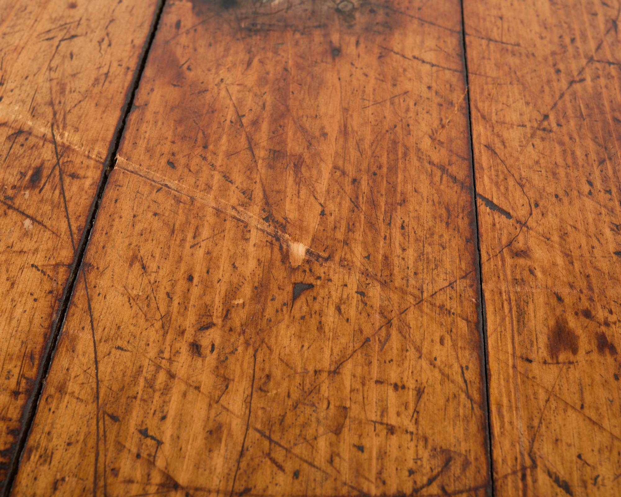 Weathered Country Italian Pine Round Farmhouse Dining Table 8