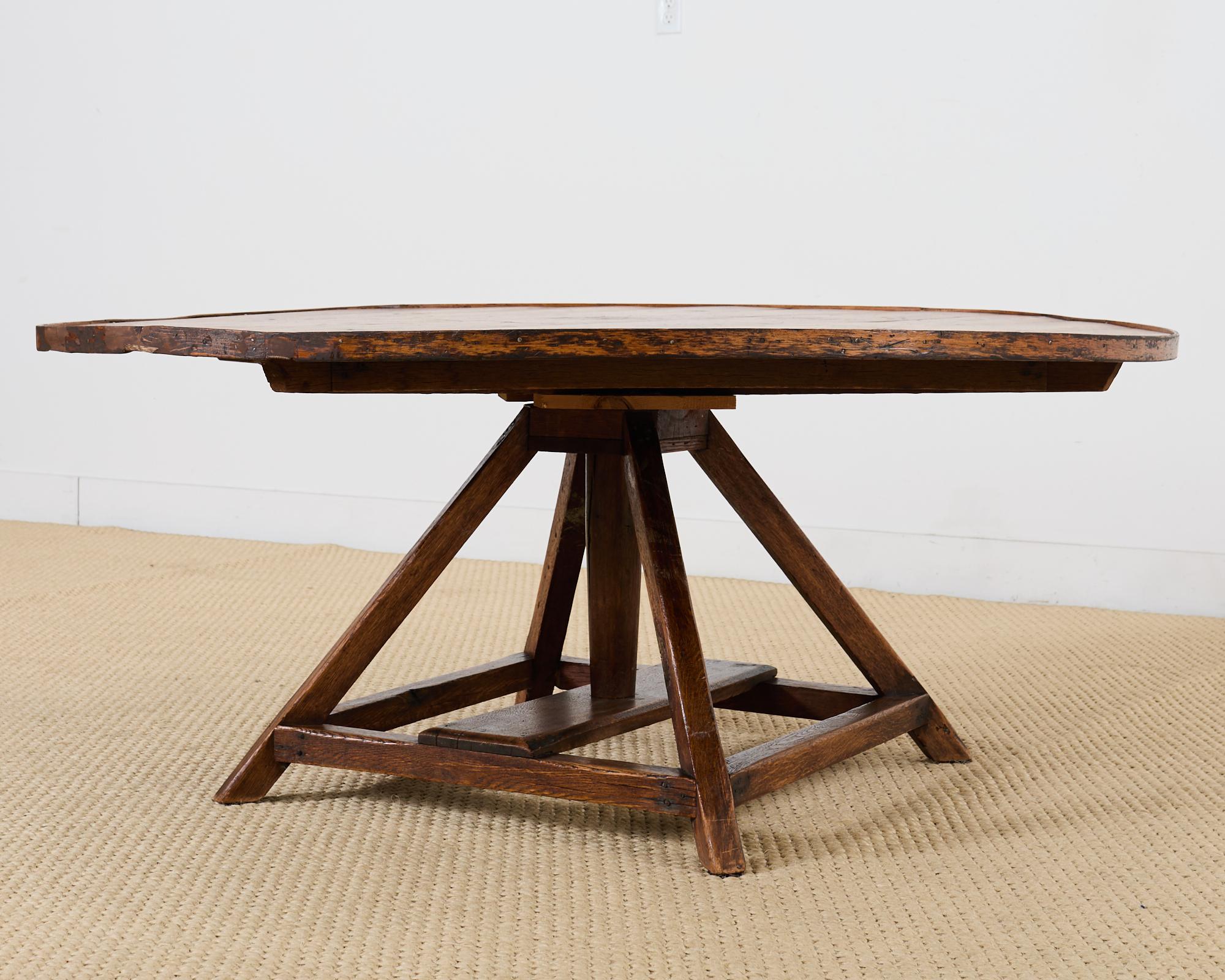 Oak Weathered Country Italian Pine Round Farmhouse Dining Table