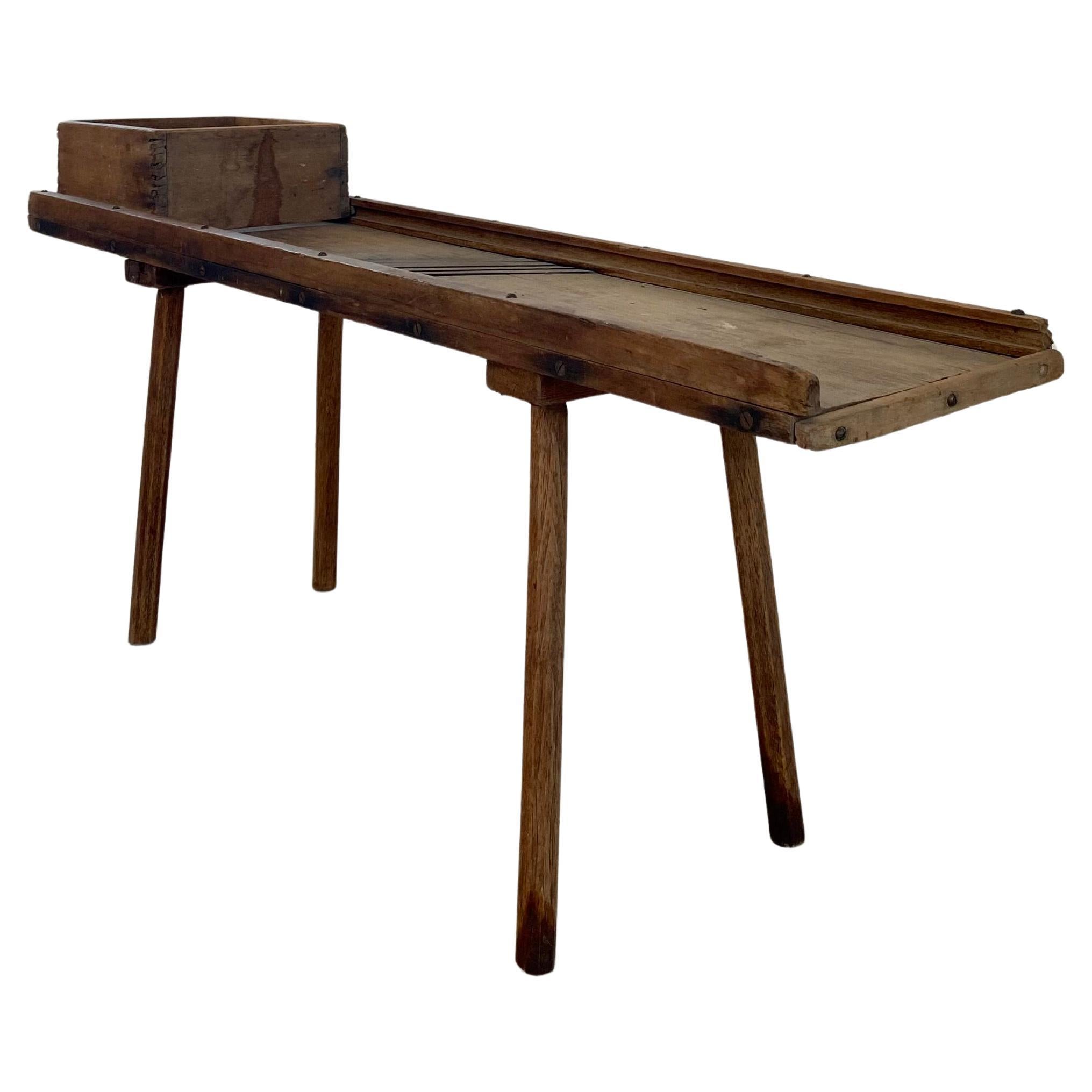 Table basse primitive Cabage Cutter