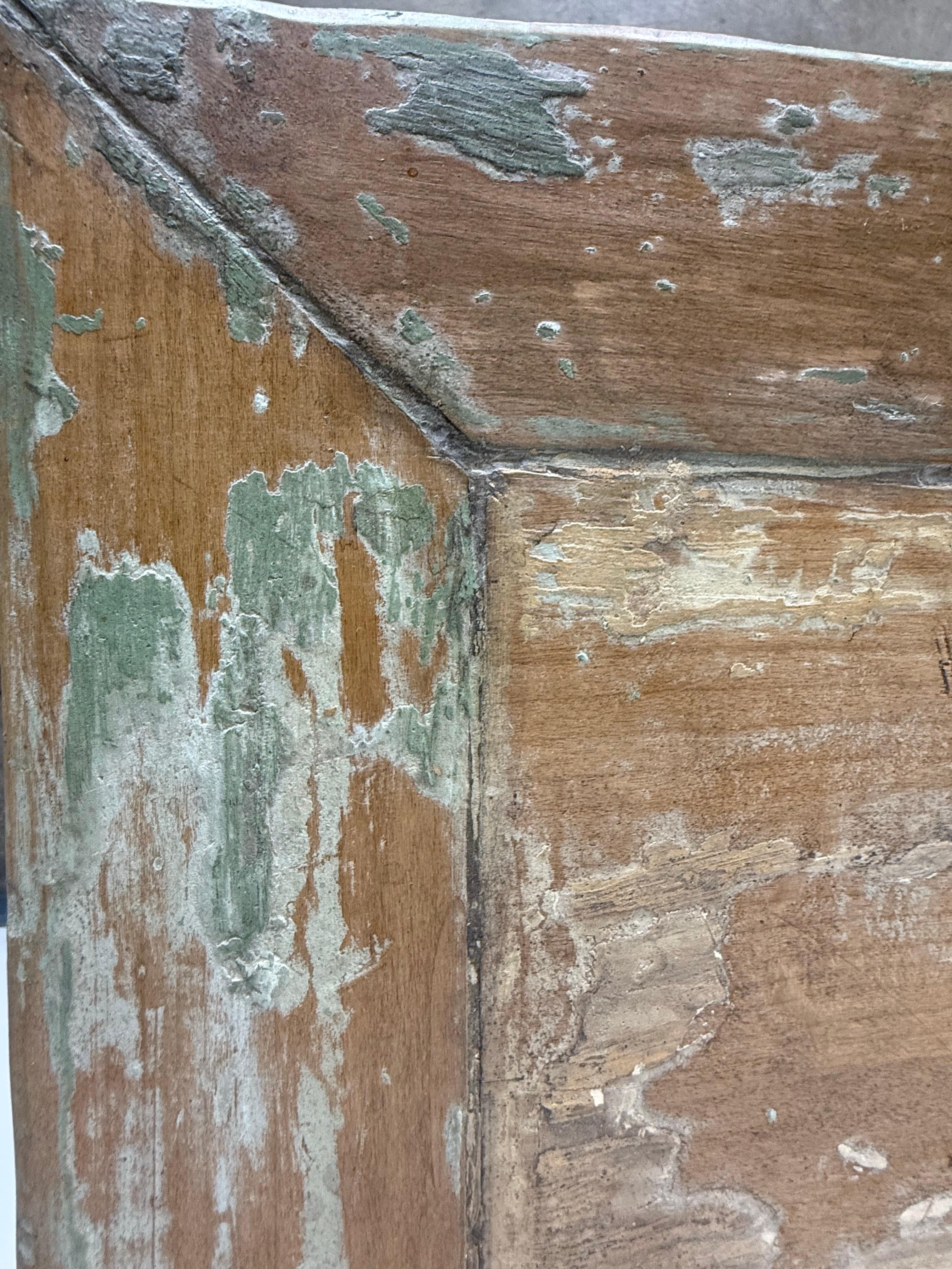 Weathered Swedish-Style Pine Console Table with Lyre-Shaped Supports For Sale 2