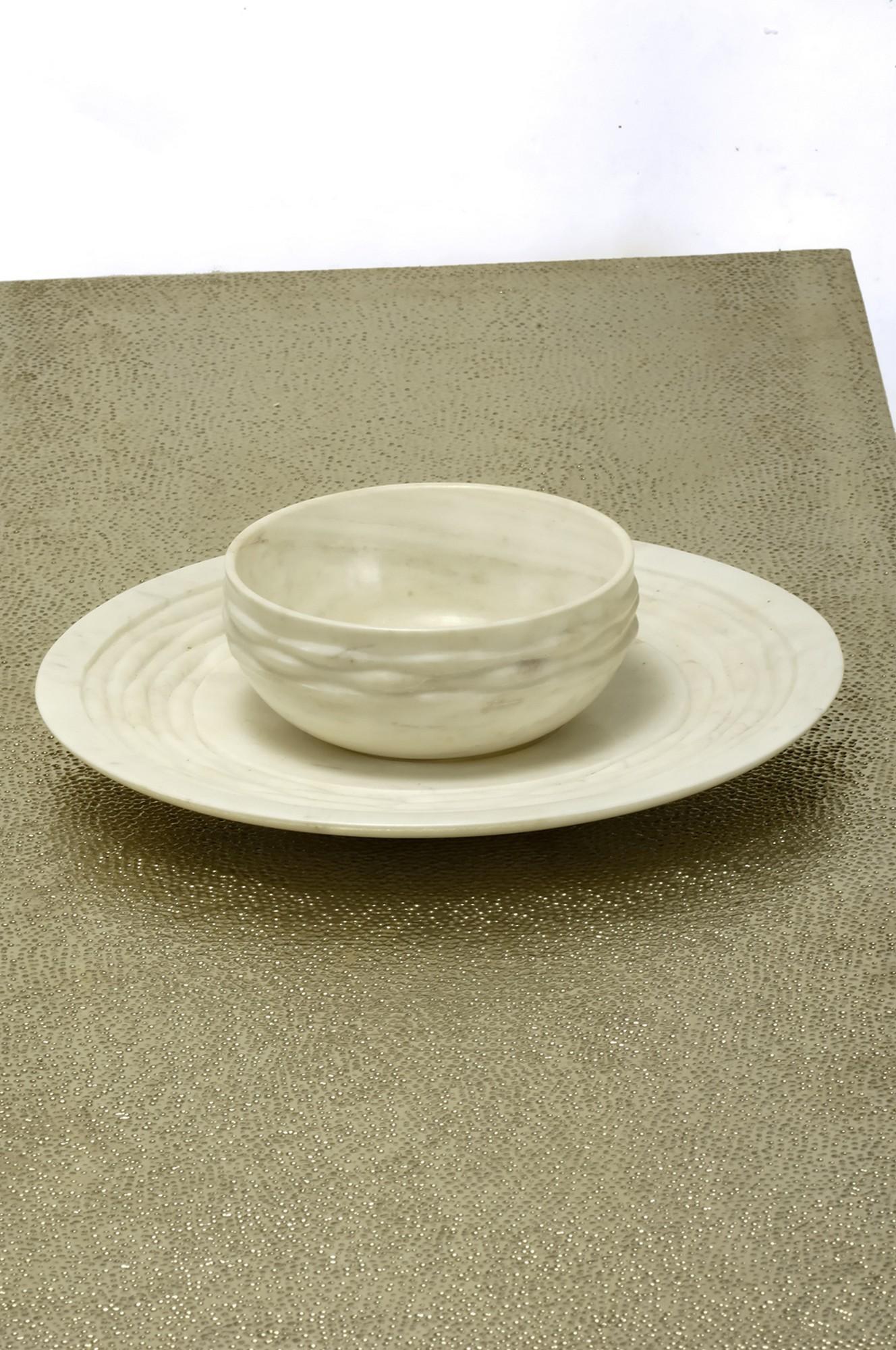 Weave Bowl in White Marble Handcrafted in India by Stephanie Odegard In New Condition For Sale In New York, NY
