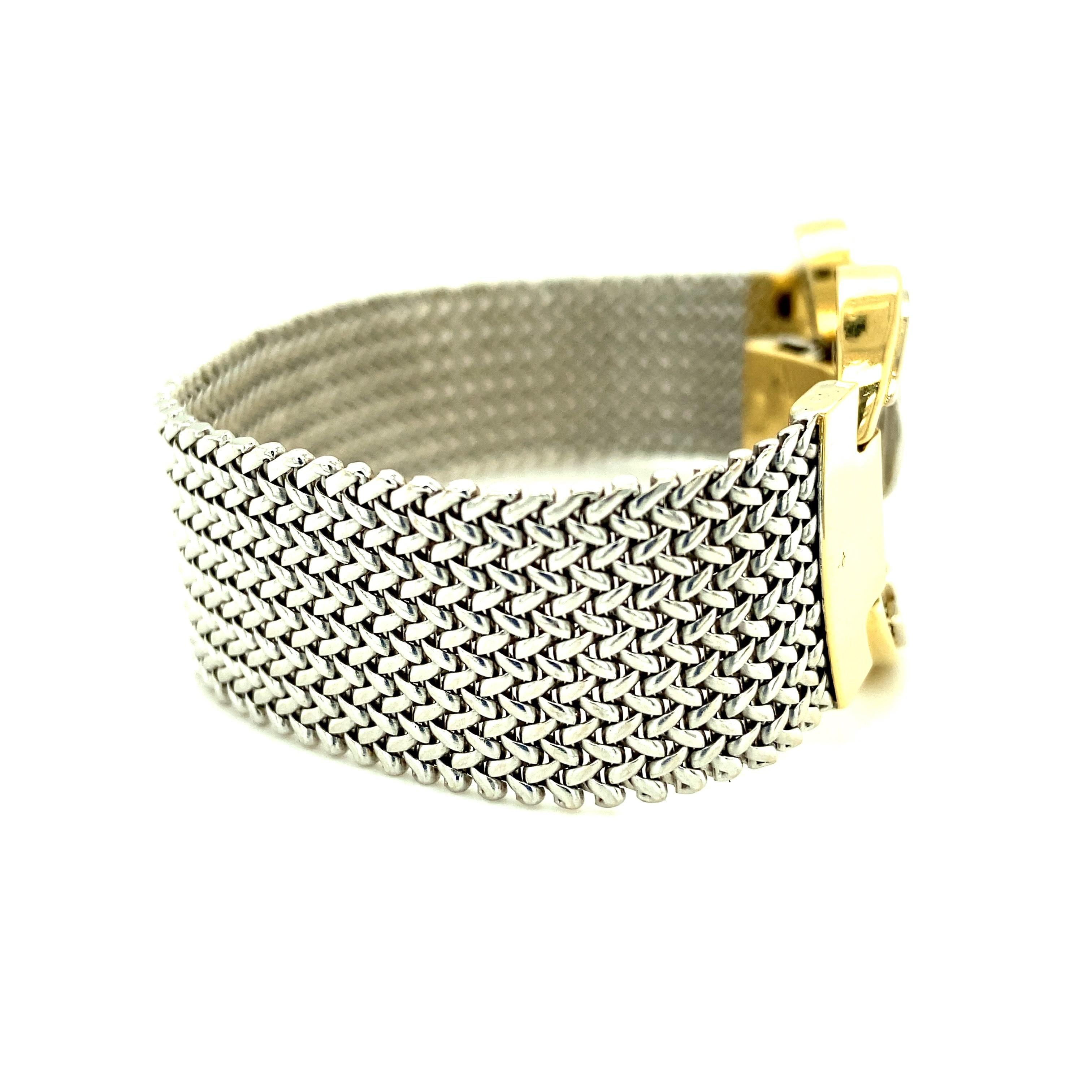 Weave Link Circle Buckle Bracelet in 18 Karat Gold  For Sale 4