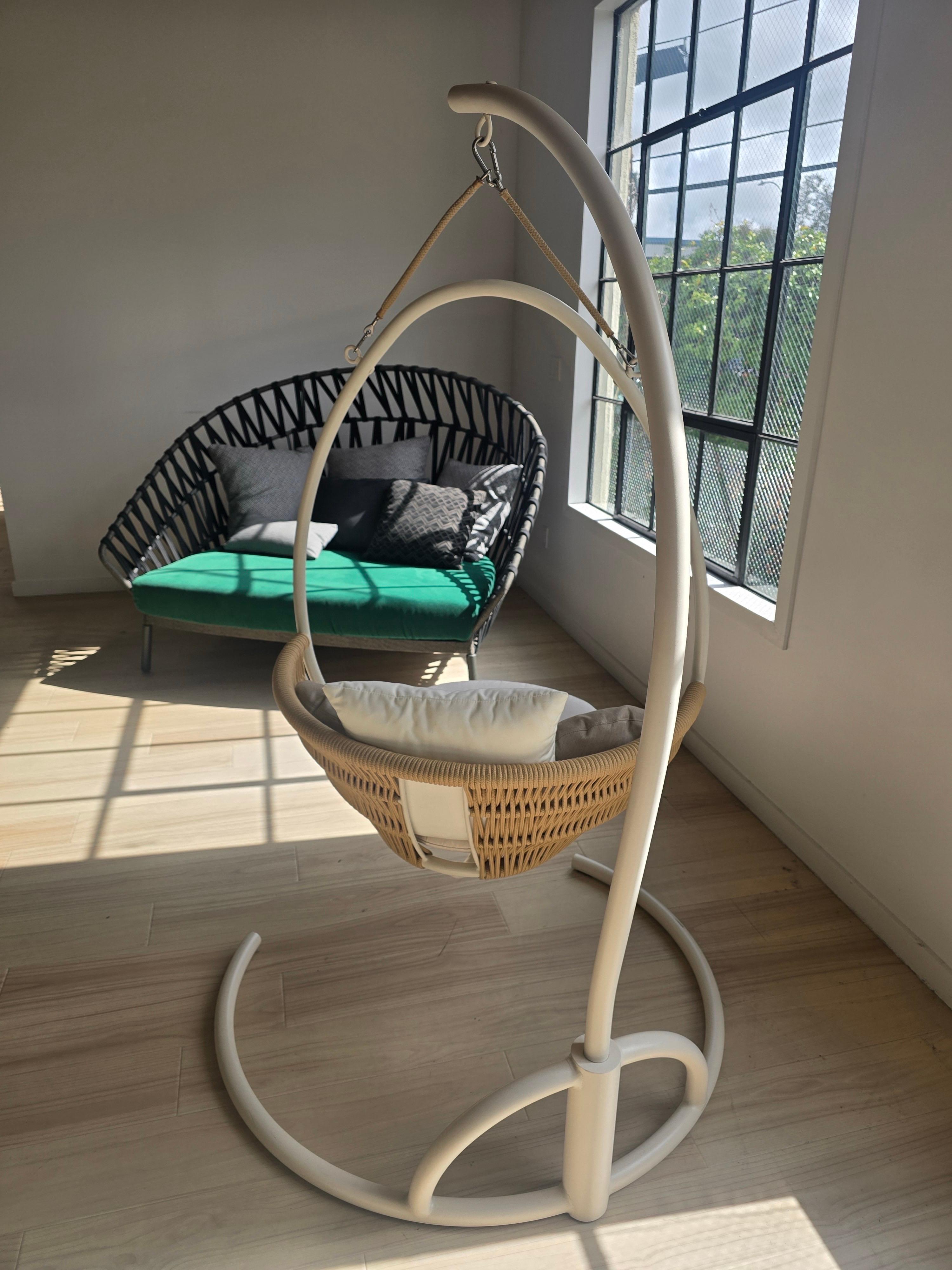 Moderno Altalena da esterno Weave di Point1920 in vendita