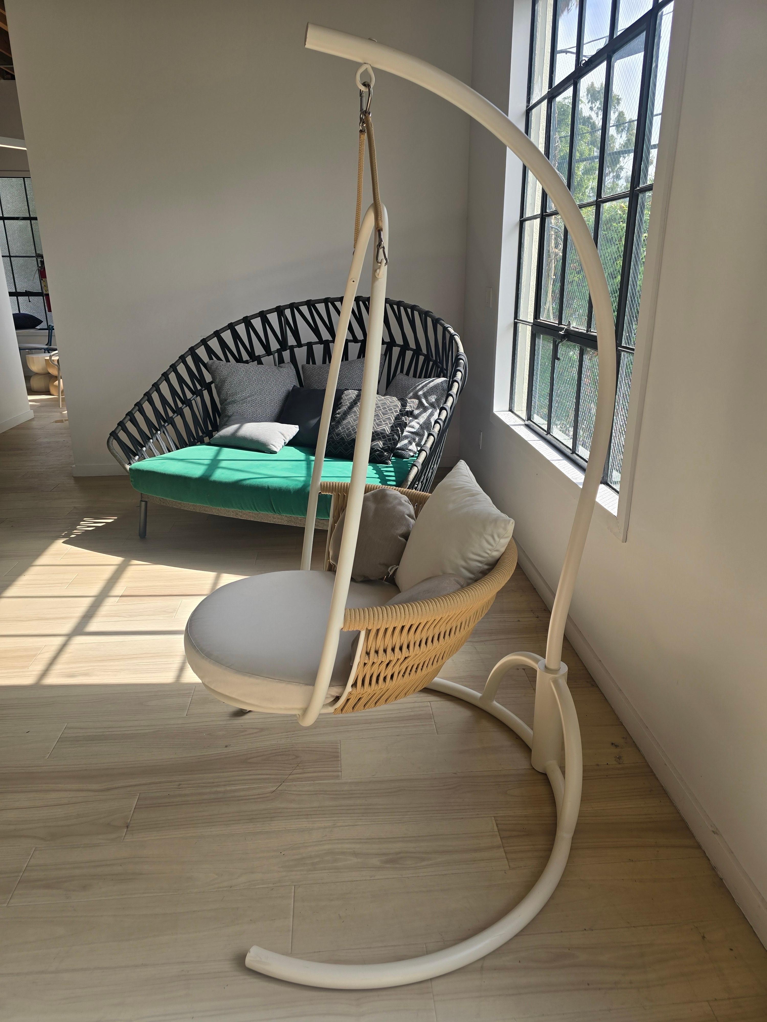 Metallo Altalena da esterno Weave di Point1920 in vendita