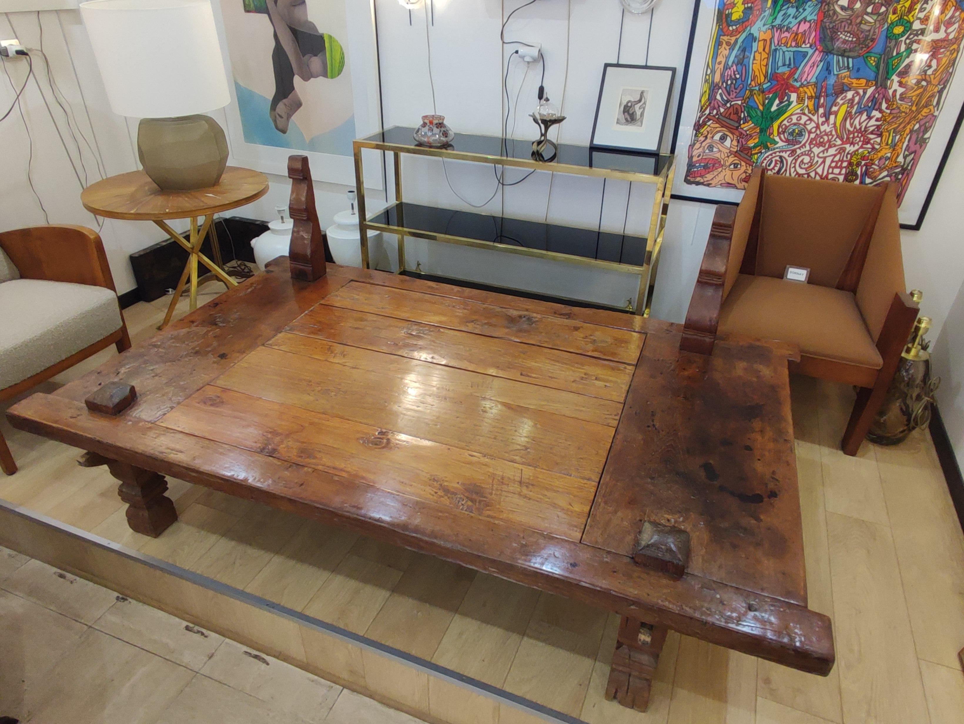 Indonesian Weaver 's low table , Madura (Indonésia) end of XIX°century For Sale