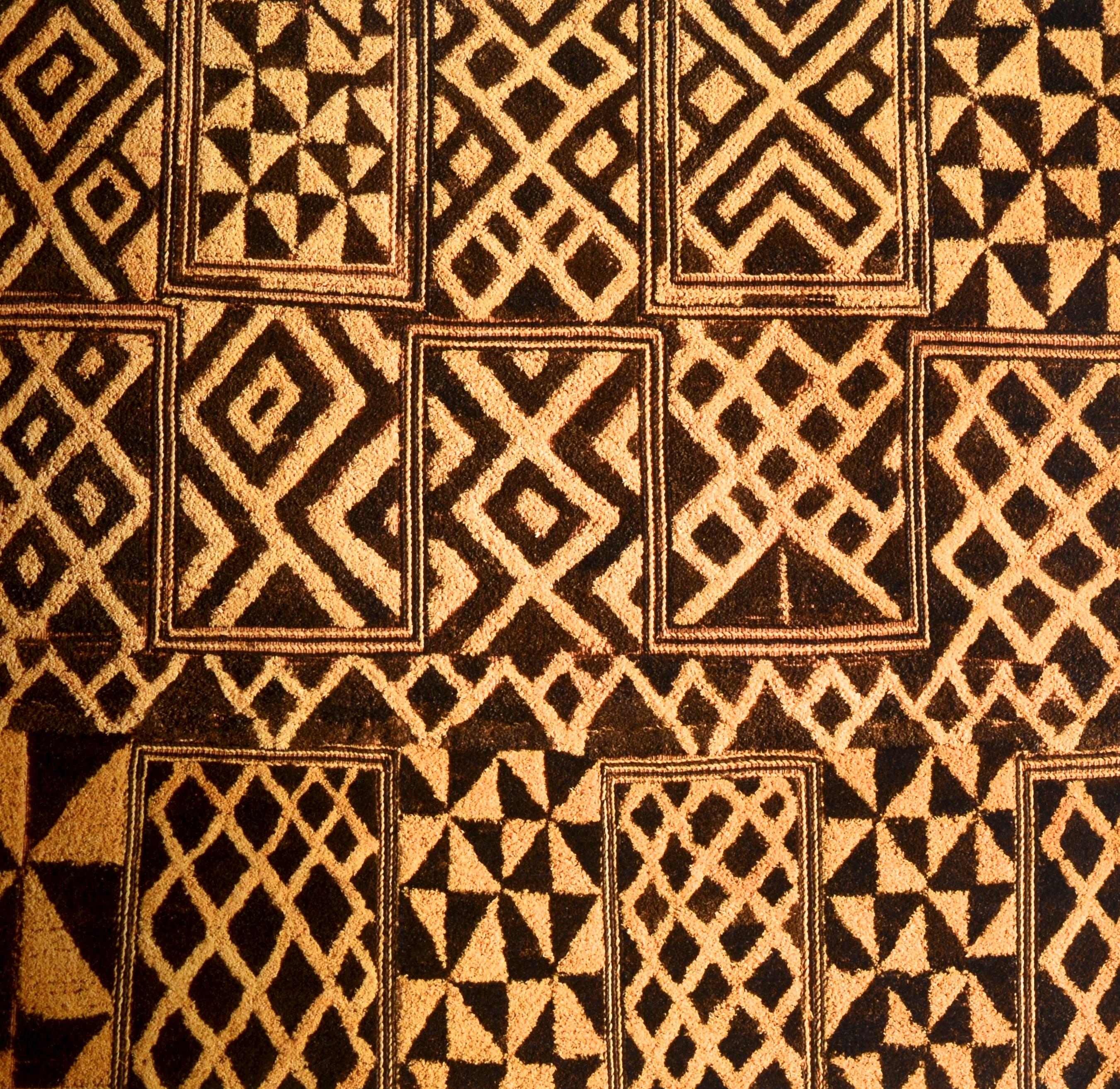 Weaving Abstraction: Kuba Textiles and the Woven Art of Central Africa
by Vanessa Drake Moraga. 1st Ed softcover exhibition catalog, Published by	Textile Museum, 2011. Hard to find book. Ottoman art reflects the wealth, abundance, and influence of
