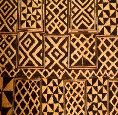 Weaving Abstraction: Kuba Textiles & the Woven Art of Central Africa, 1st Ed