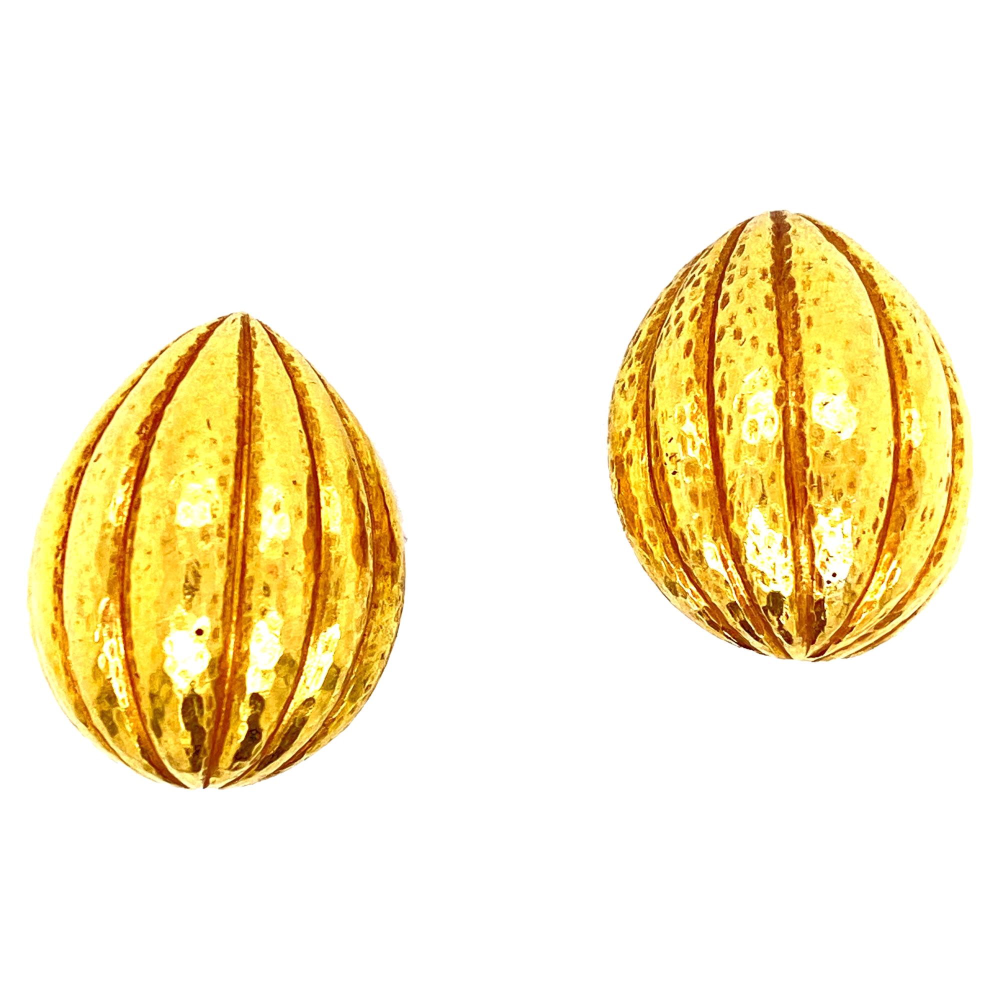 Webb Hammered 18 Karat Yellow Gold Ribbed Clip Earrings