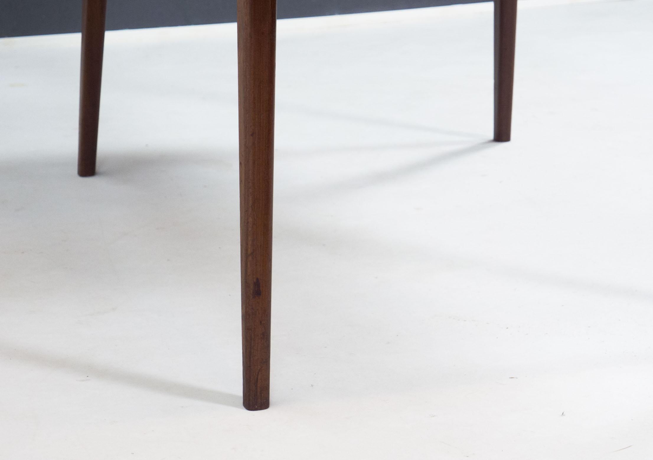 Teak Wébé model ‘Milaan’ teak dining table – Louis van Teeffelen For Sale