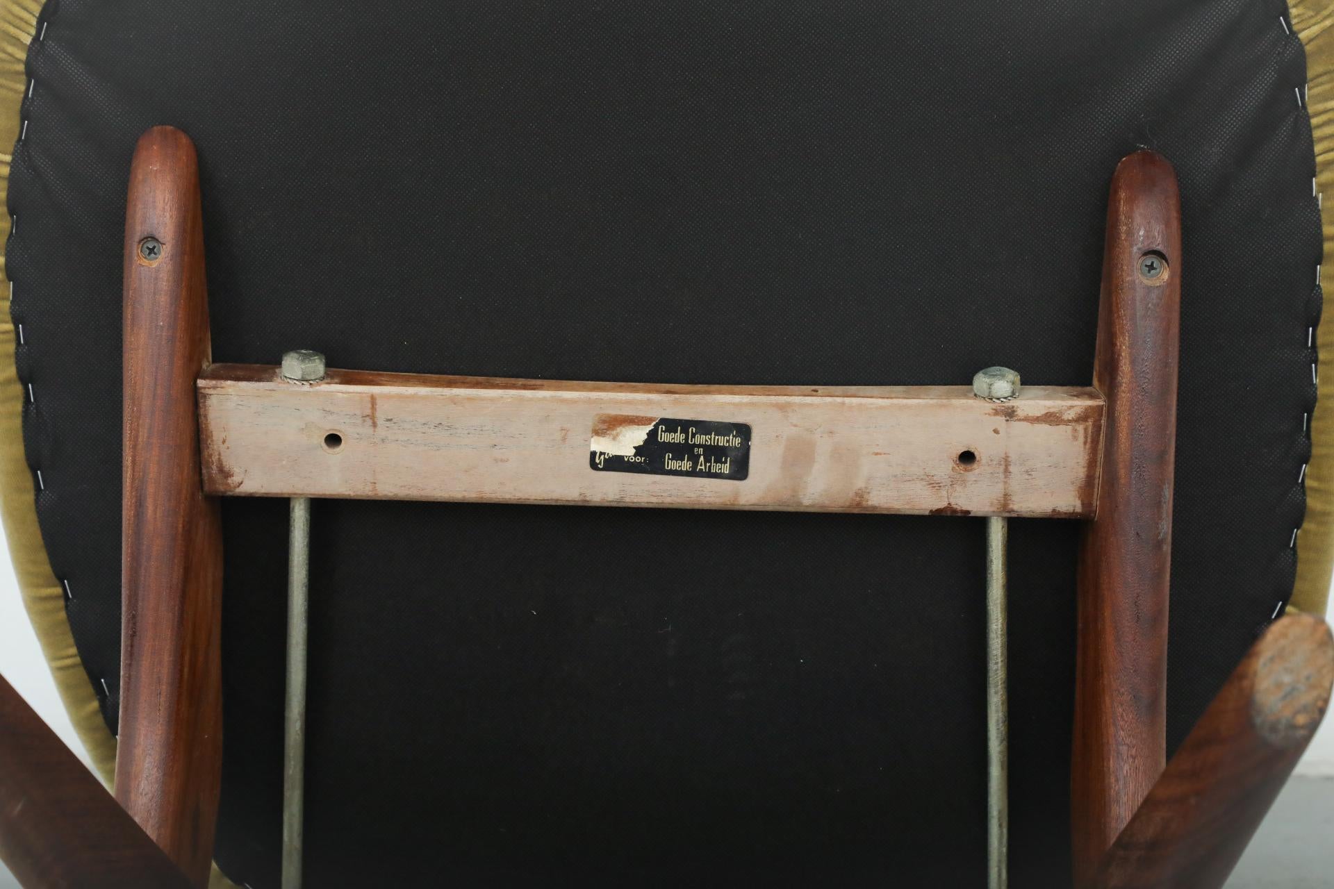 Chaise pélican Webe de Louis Van Teeffelen avec nouveau tissu d'ameublement en velours vert 13