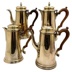 Ensemble de 2 paires de cafetières et de pots à lait chauds en argent sterling et en vermeil de Webster English
