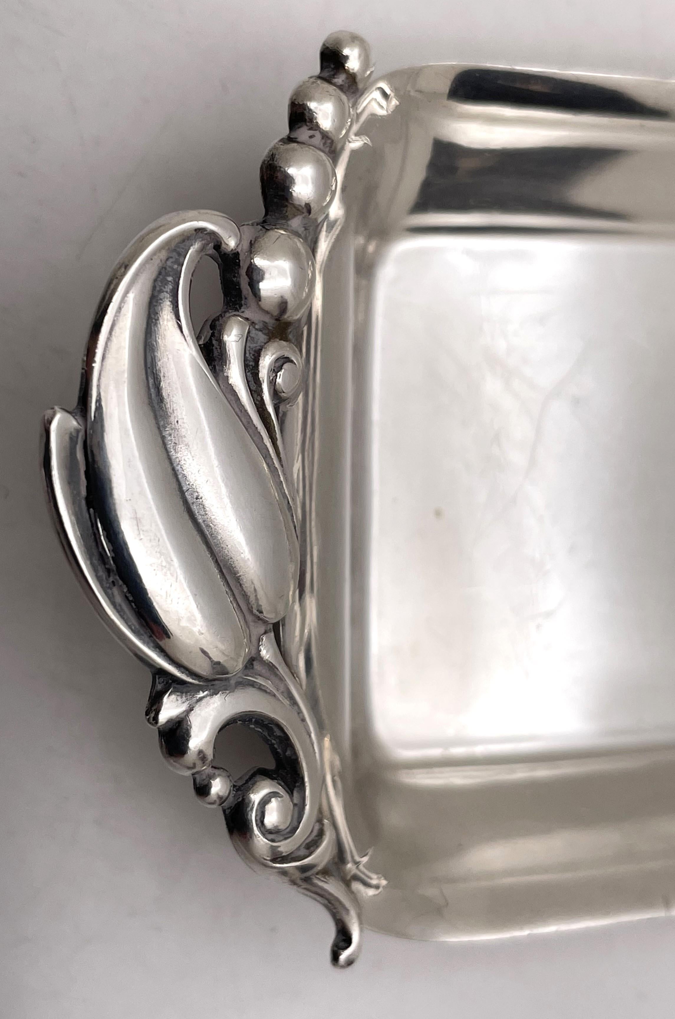 Webster Sterling Silver Butter Dish in Jensen Blossom Style In Good Condition For Sale In New York, NY