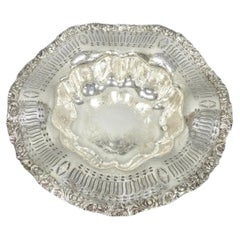 Webster Wilcox 3236C International Silver Plated Scalloped Centerpiece Bowl