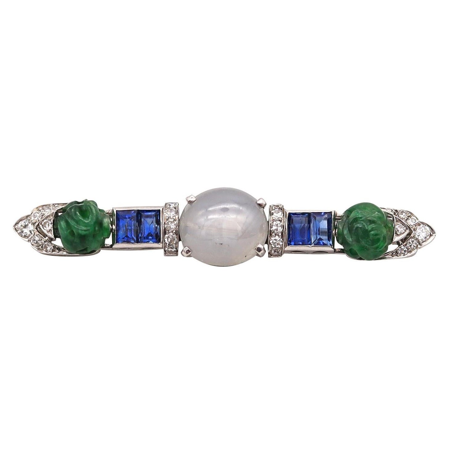 Wedderien 1928 Art Decó Broche de Jade Tallado Platino 12,51 Quilates Diamantes y Zafiros
