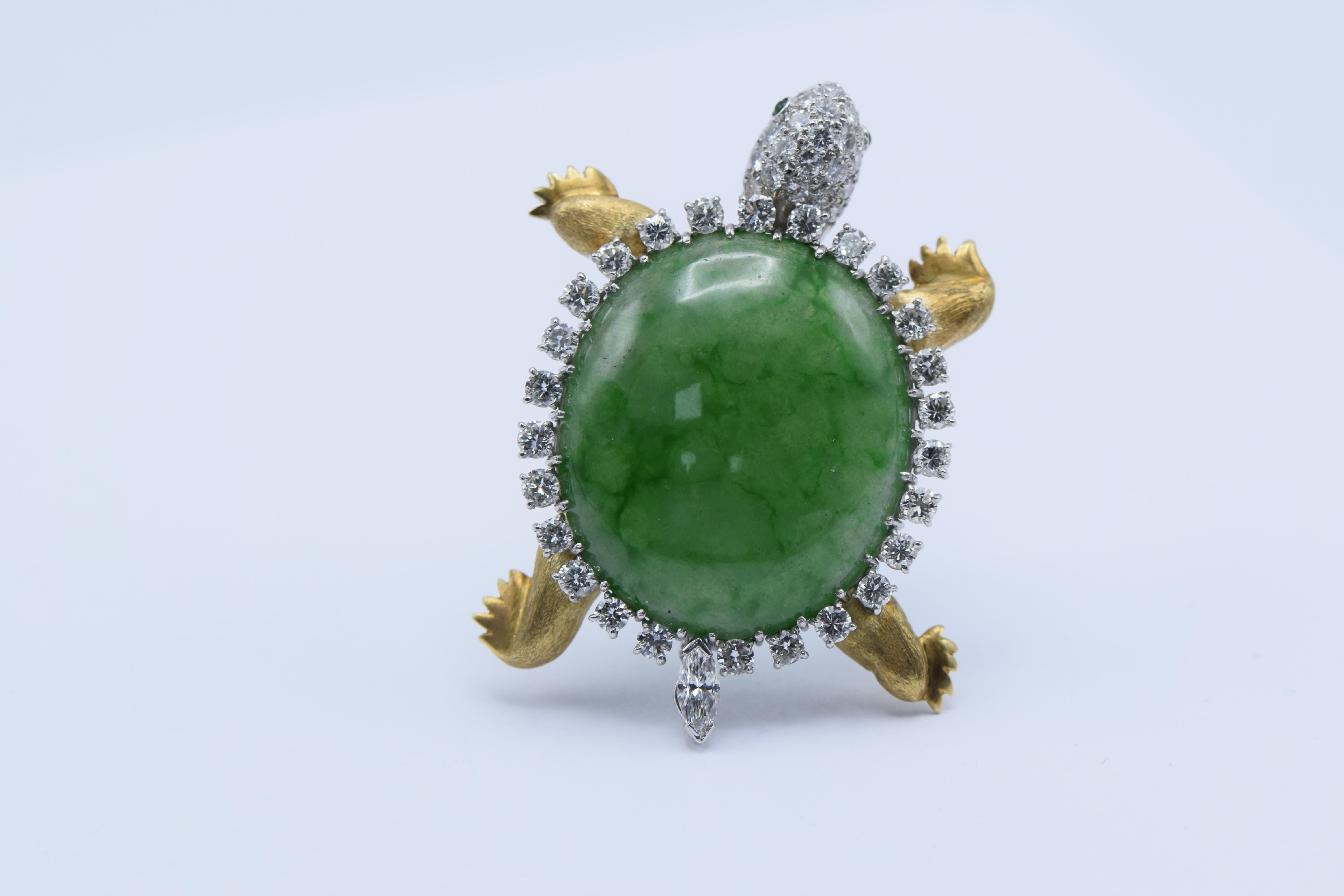 Wedderien, Large Jadeite Jade, Diamond and 18 Karat Turtle Brooch In Excellent Condition For Sale In New York, NY