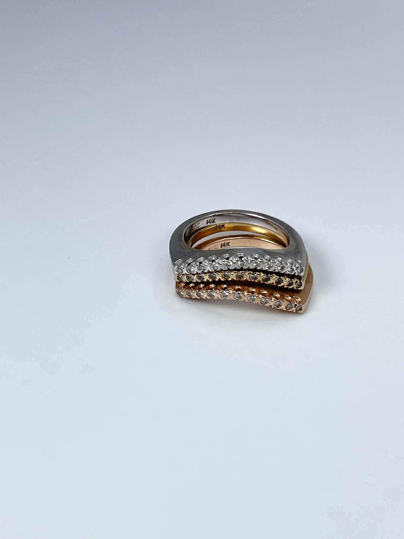 Moderniste Bague d'alliance en diamant trois anneaux dans une seule bague Movabale en vente