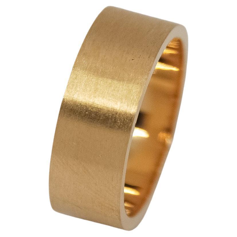 For Sale:  Wedding Band Ring in 18kt Gold 2