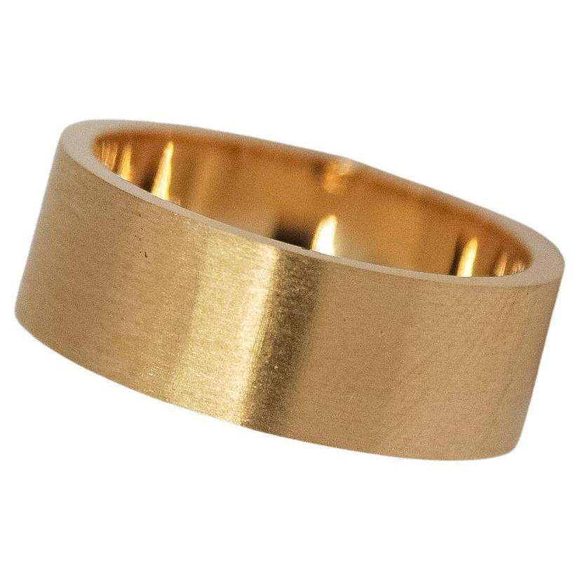 For Sale:  Wedding Band Ring in 18kt Gold 3