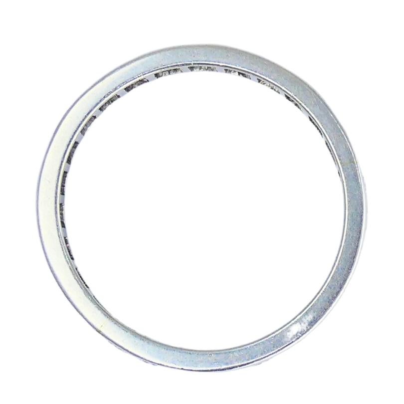 Wedding Band Platinum Diamond Eternity Ring 1960s Estate Jewelry Size 10 In Good Condition For Sale In Beverly Hills, CA