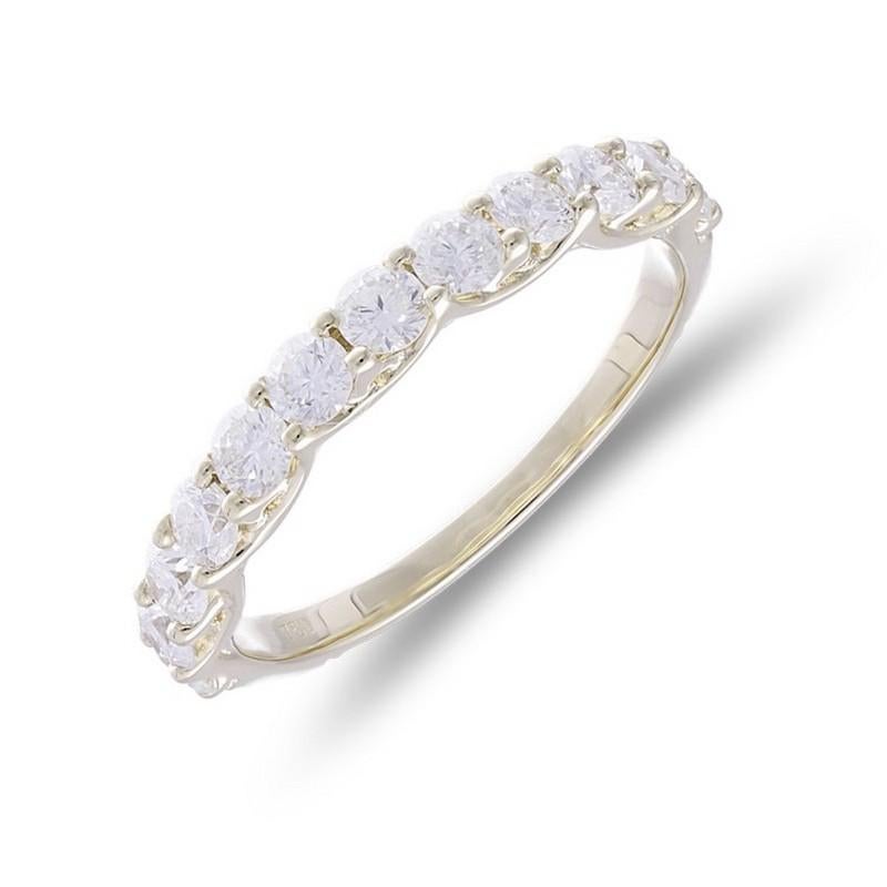 Diamond Total Carat Weight: This elegant 1981 Classic Collection wedding band ring features a total carat weight of 1 carats, showcasing 12 excellent round diamonds that radiate exquisite sparkle and sophistication.

Gold Purity: Crafted with