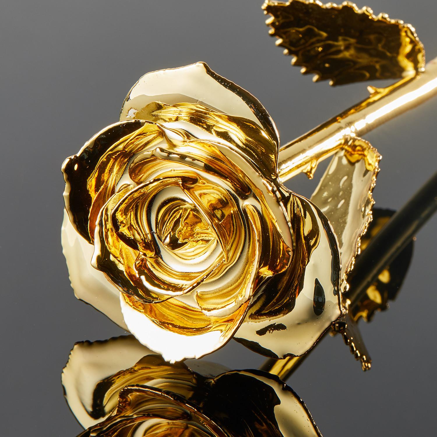 Wedding Bliss, glänzender Lack Real Rose in 24k Gold mit LED-Halterung im Zustand „Neu“ im Angebot in Belmont, MA