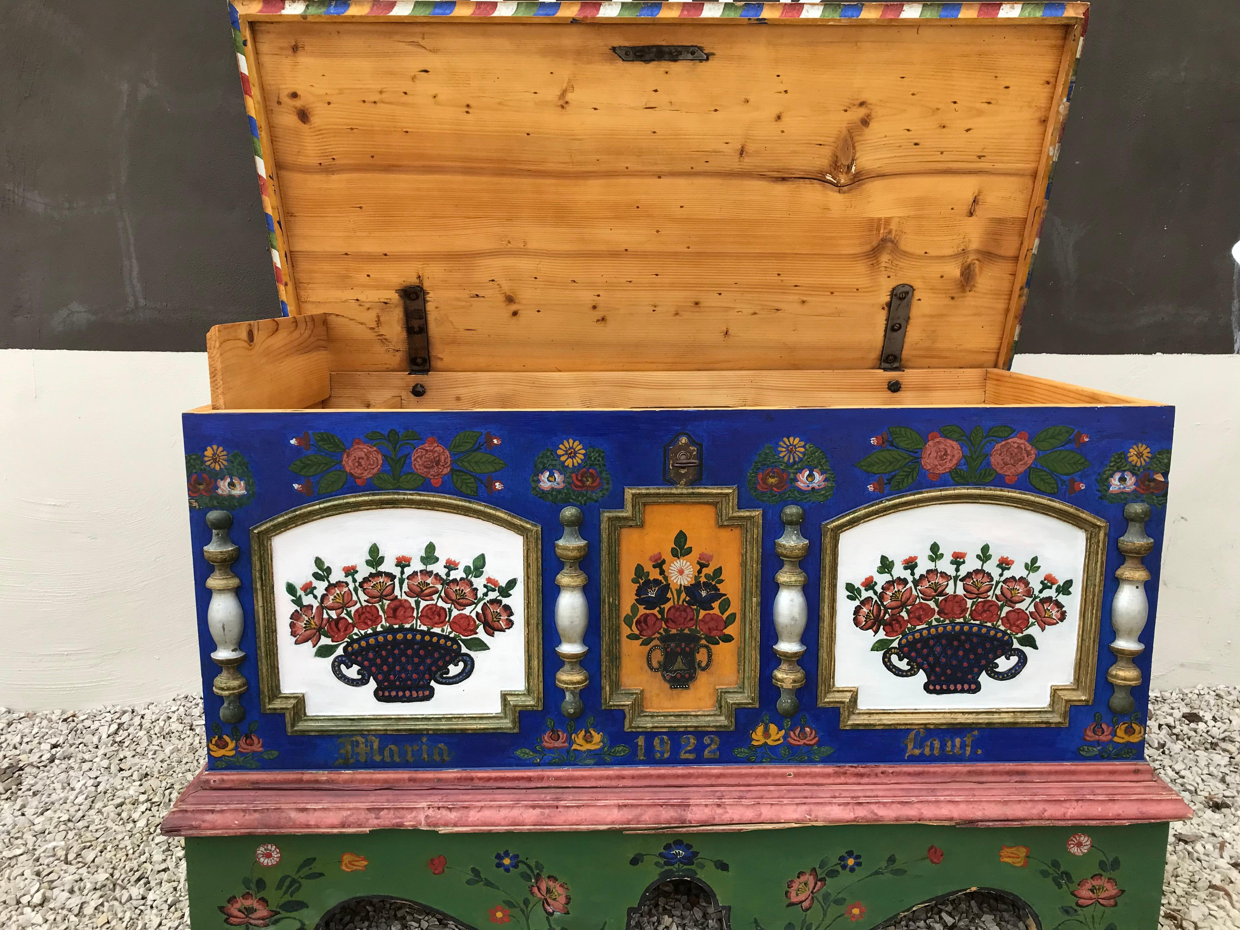 This painted chest comes from Slovakia,
year 1922.