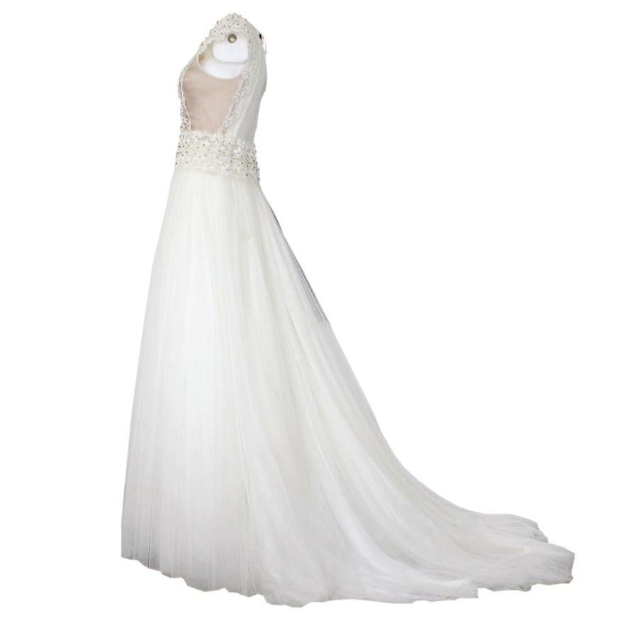 2016 Alberta Ferretti sposa Kollektion Elfenbeinweiße Farbe Zwei Stücke: - Großes Epalouette-Top - Langer Rock mit Trawl Spitze Top mit Paillettenstickerei Strass und Applikationen 7 Lagen von Tüll Top Länge cm 40 (15,7 Zoll) Langer Rock Länge cm