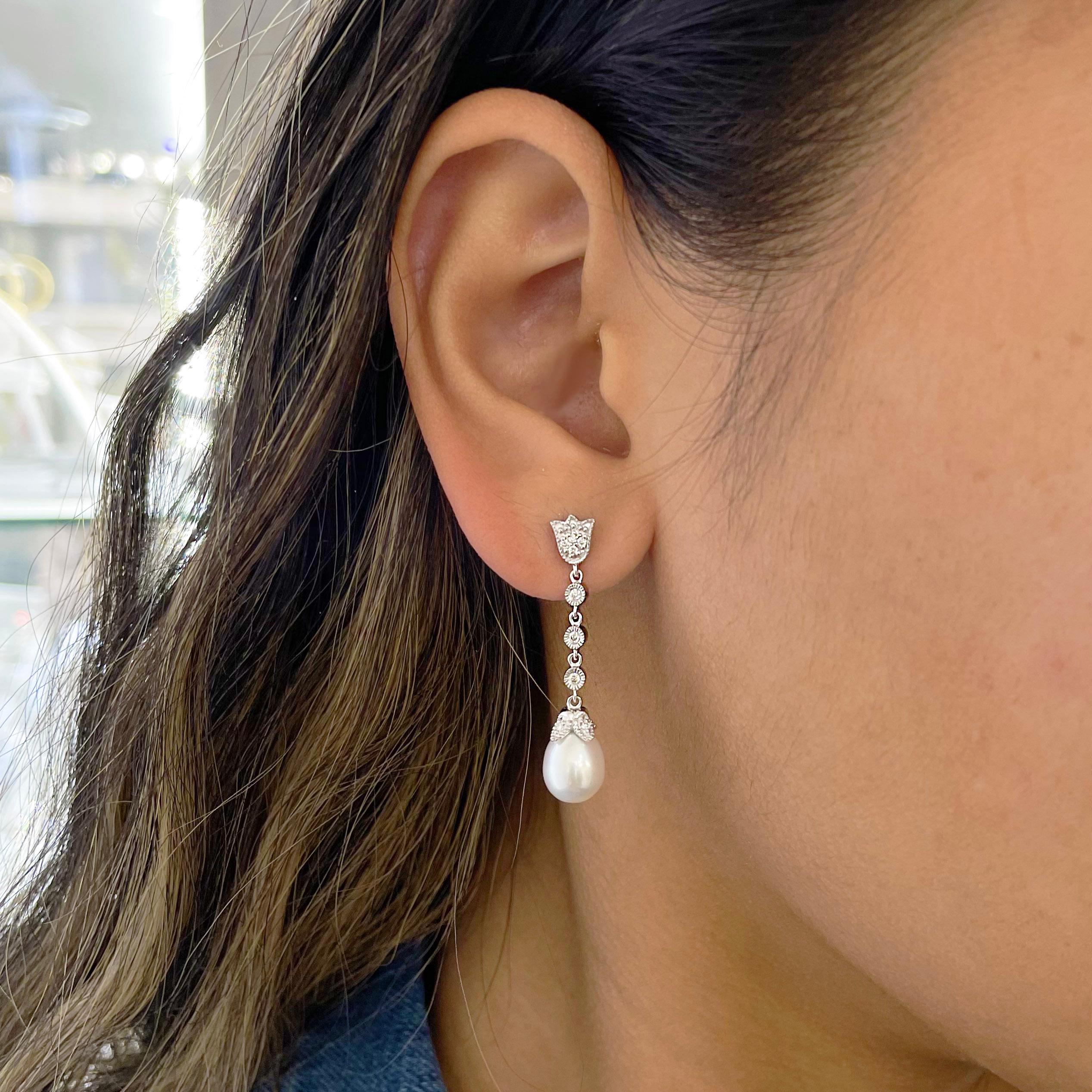 Hochzeits-Perlen-Ohrringe mit Diamanten in floralem Design, Hochzeits-Ohrringe (Zeitgenössisch) im Angebot