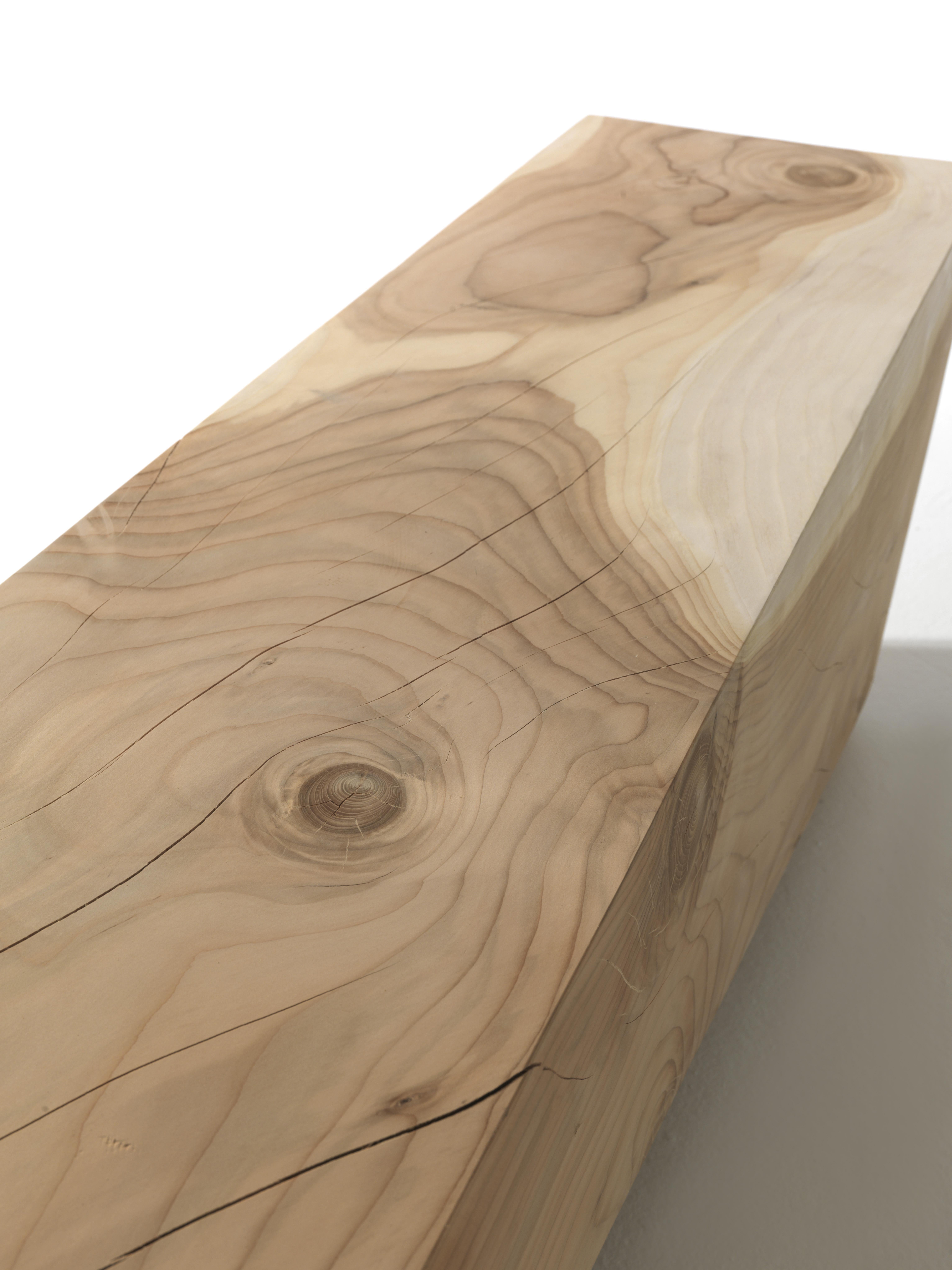 Moderne Banc à plateau compensé Boyan Grigorov contemporain en cèdre naturel fabriqué en Italie Riva1920 en vente