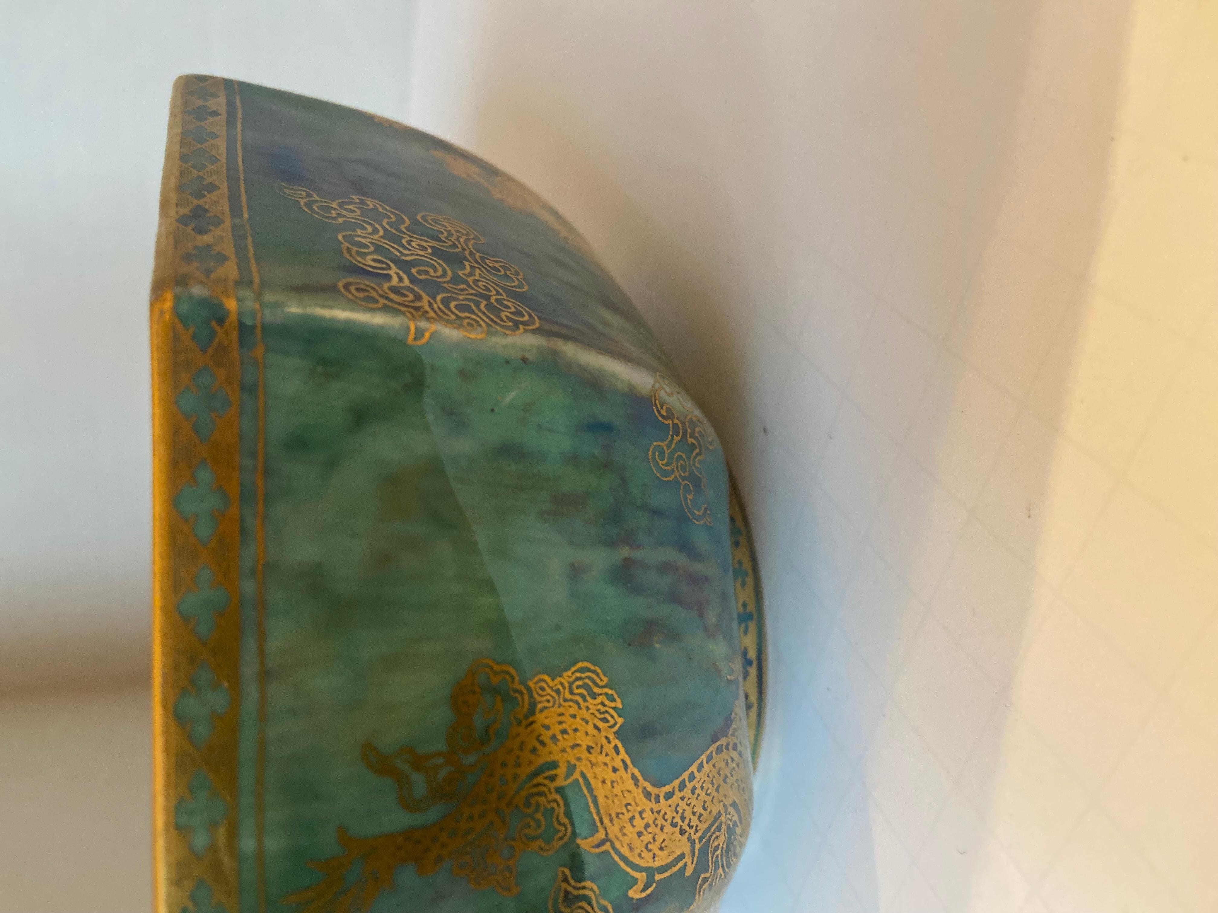 Wedgewood Celestial Dragon Lustre Bowl von Daisy Makeig-Jones im Zustand „Gut“ im Angebot in Charlotte, NC