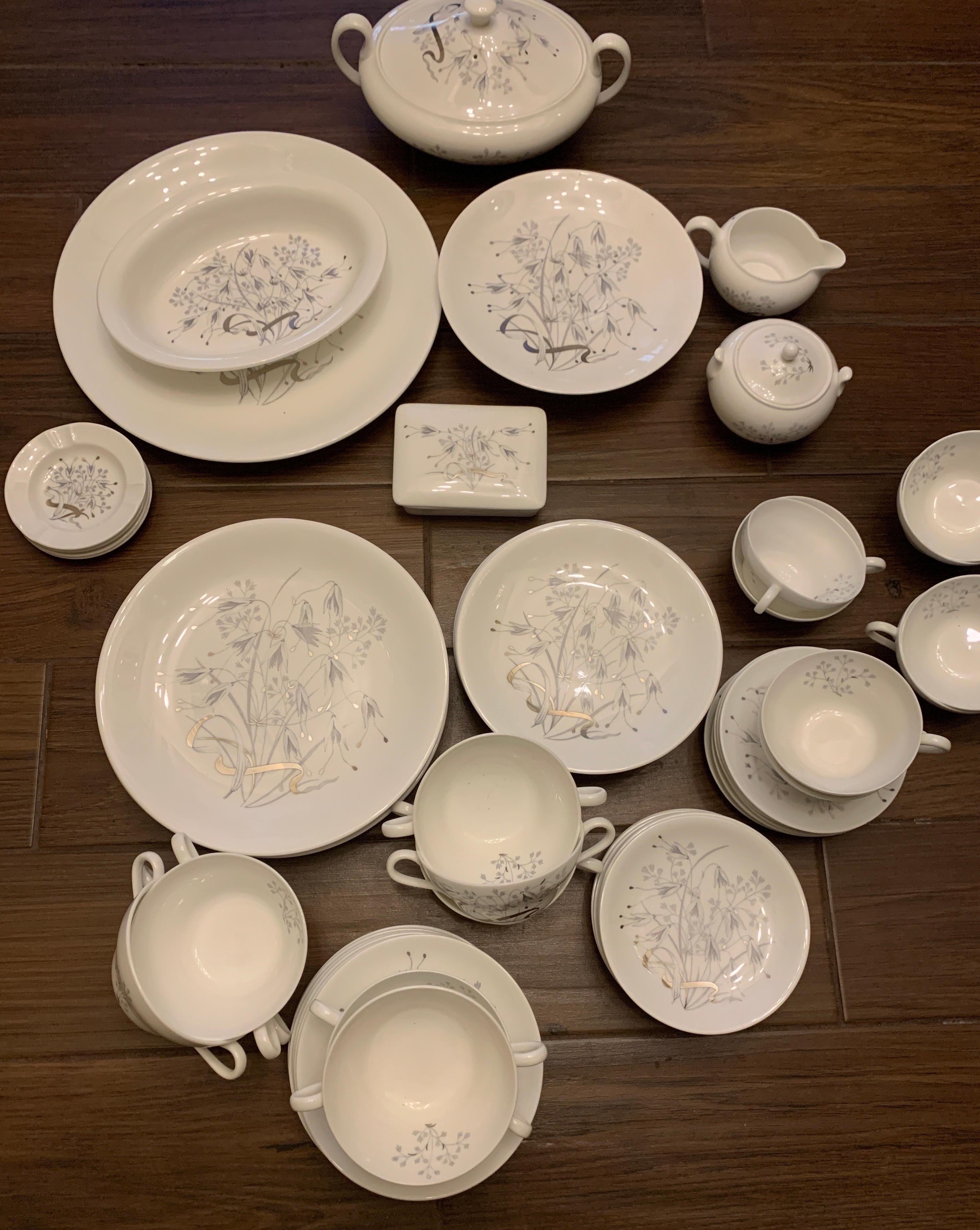 English Wedgewood England Bone China 65 Piece Service for 8 White & Hand-Paint Platinum For Sale