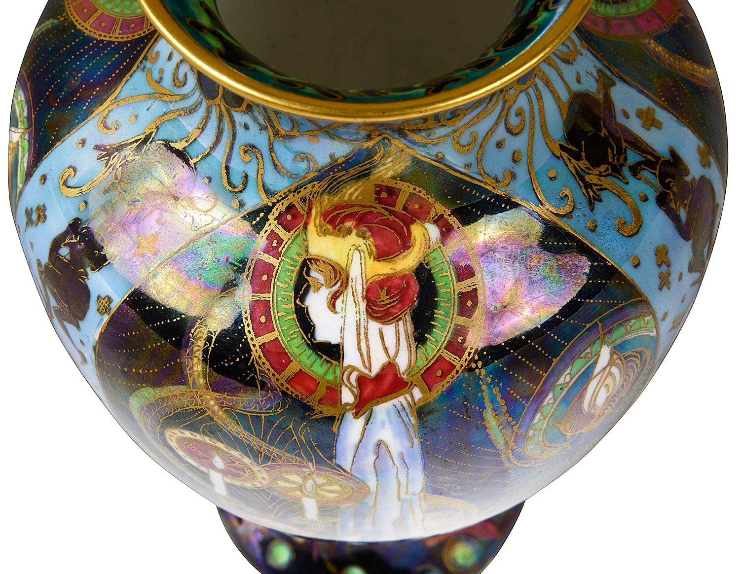 Vaso Wedgewood Fairy Lusta, 1920 in vendita 1