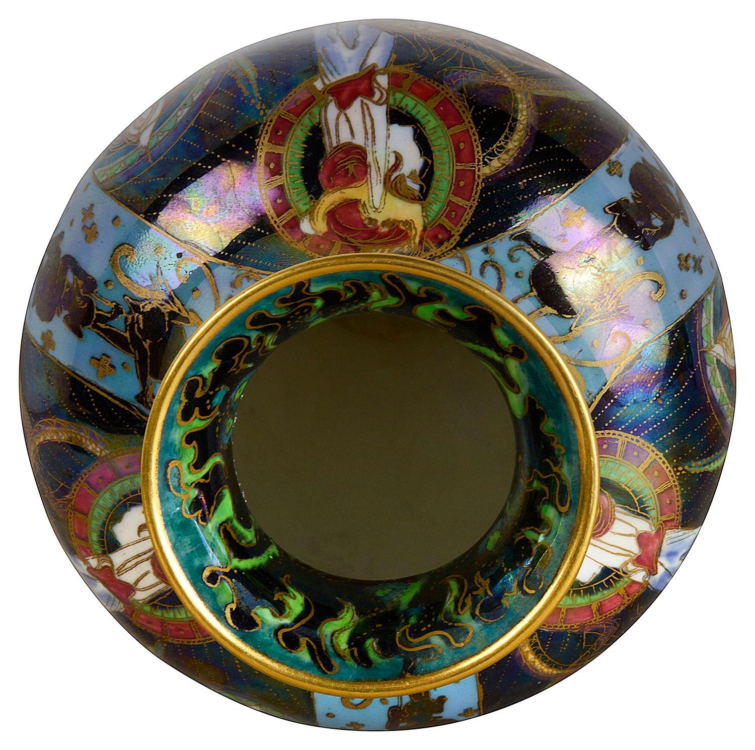 Vaso Wedgewood Fairy Lusta, 1920 in vendita 2