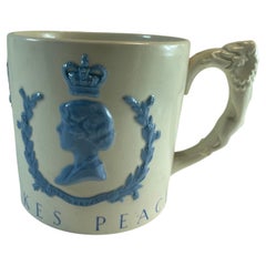 Wedgewood Friendship Makes Peace 1939 W.H. Plummer Co Commemorative #164 of 3000