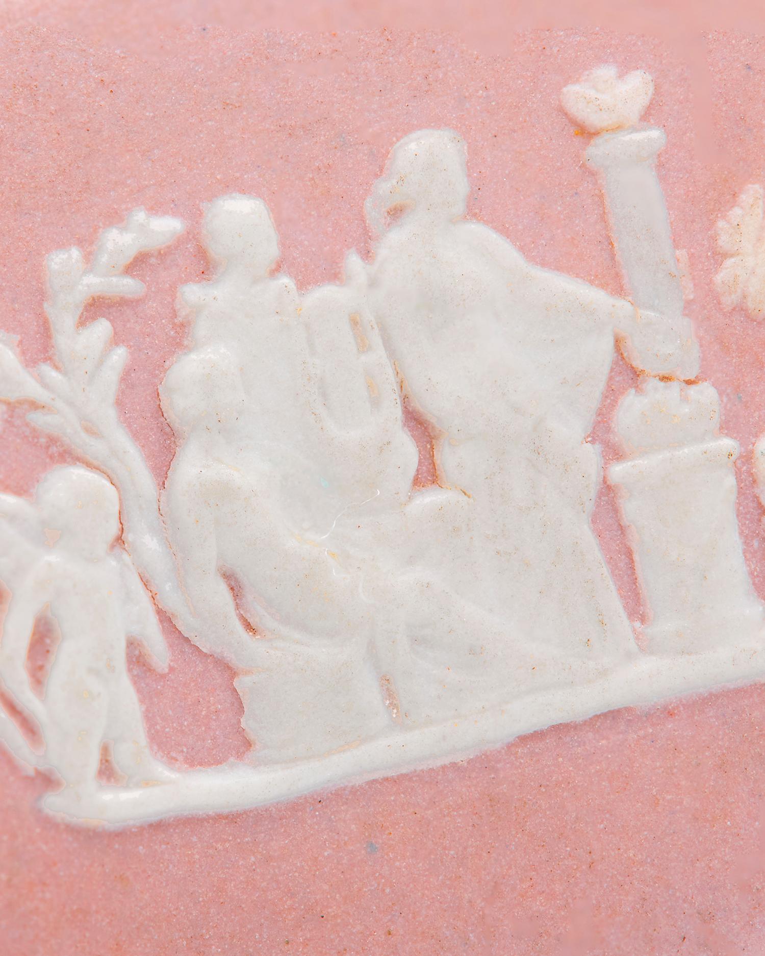 Wedgewood Gold Cameo-Brosche (Klassisch-römisch) im Angebot