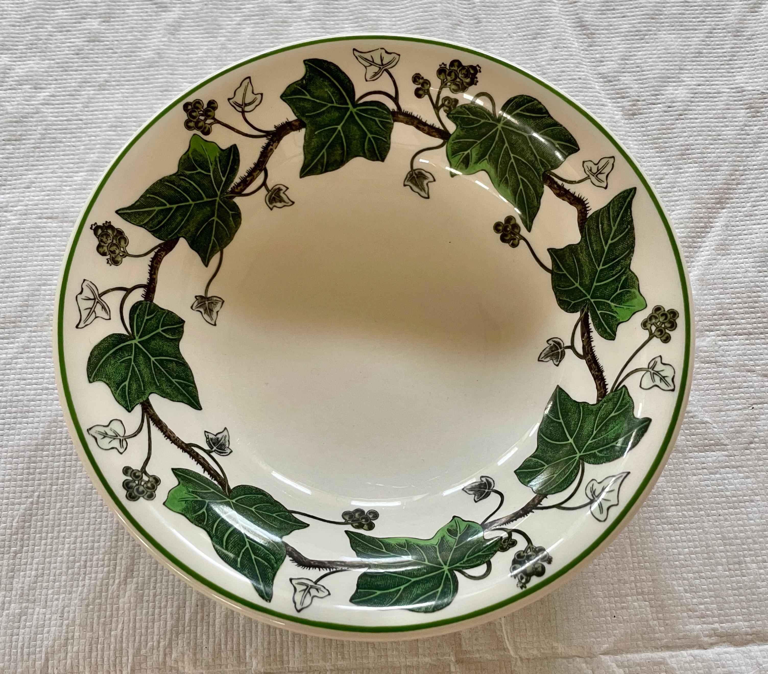 Wedgewood Napolean Ivy Dinnerware 41 Pieces Partial Set of Eight 1