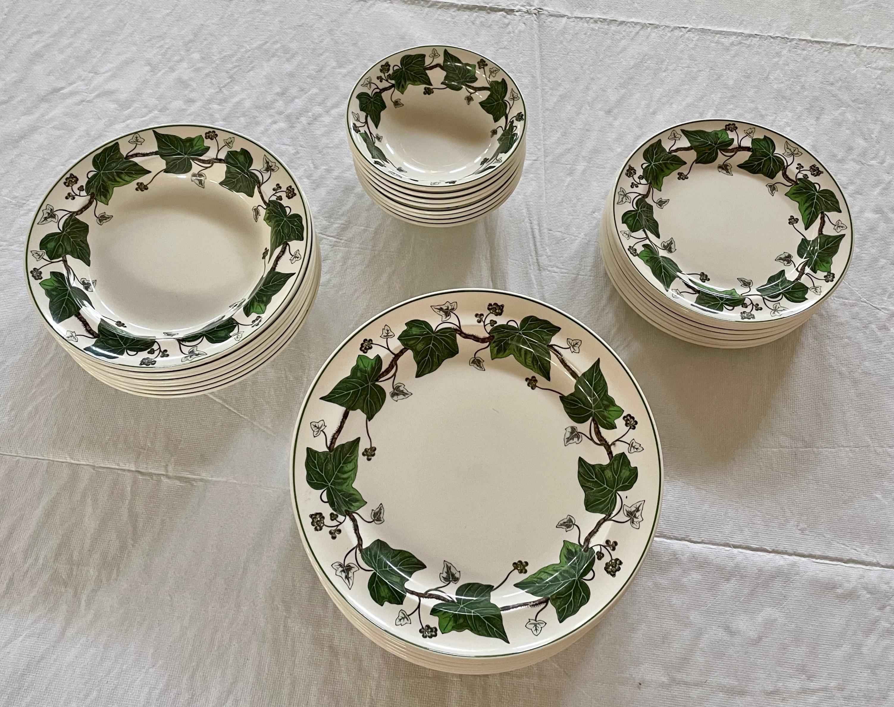 Wedgewood Napolean Ivy Dinnerware 41 Pieces Partial Set of Eight 3