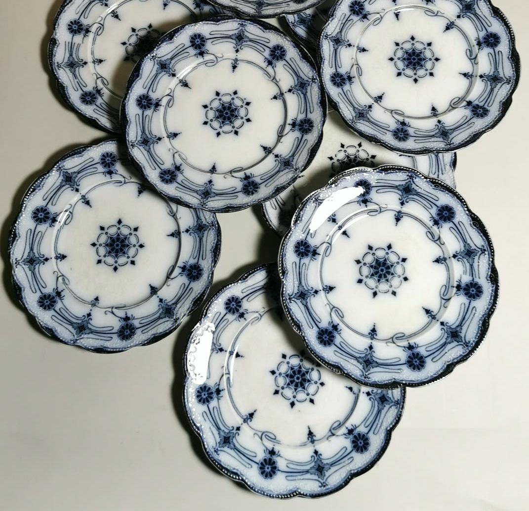 Victorien 10 assiettes à dessert anglaises Wedgwood design « Burleigh » décorées de vaisselle bleue en vente