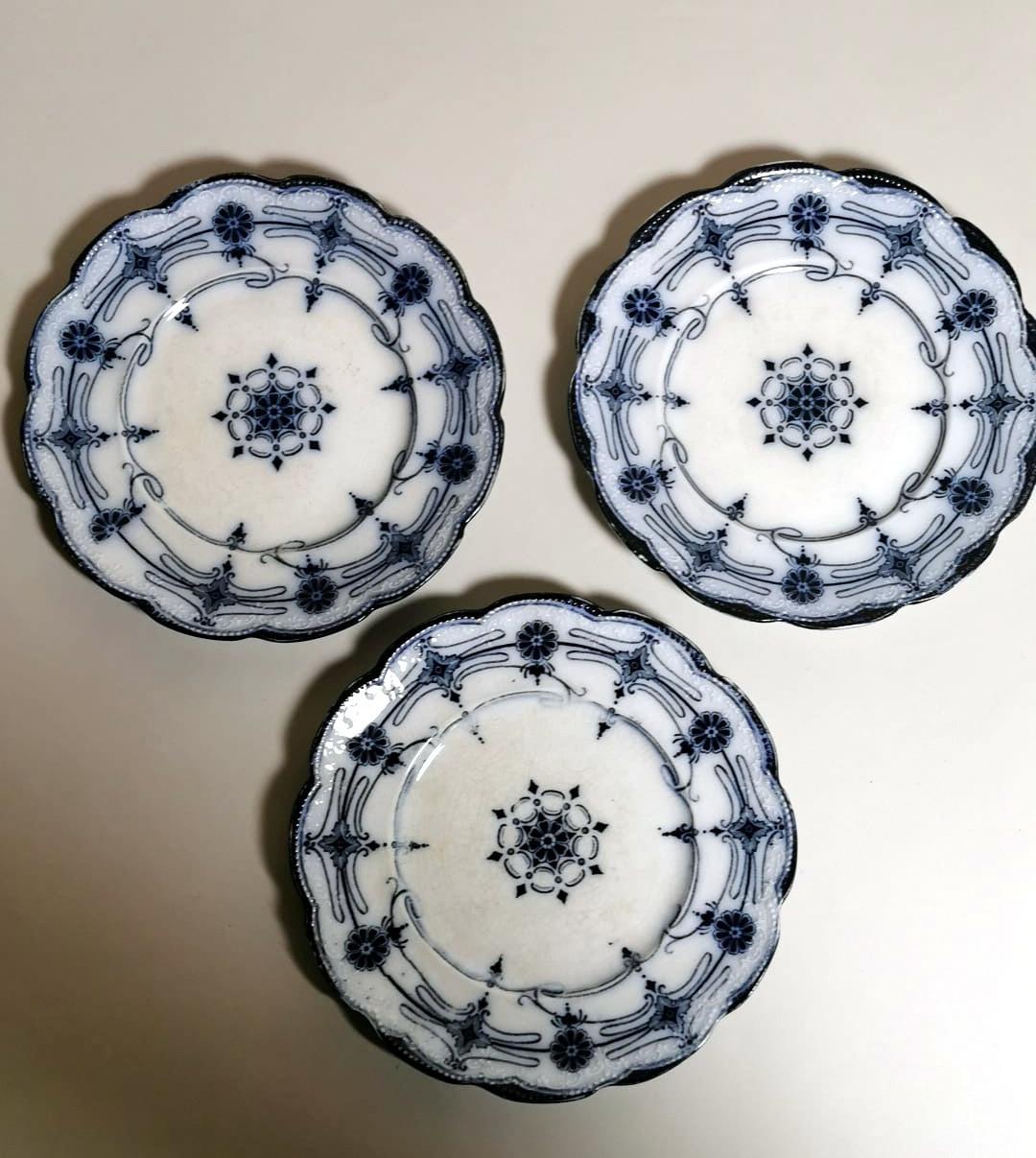 Britannique 10 assiettes à dessert anglaises Wedgwood design « Burleigh » décorées de vaisselle bleue en vente