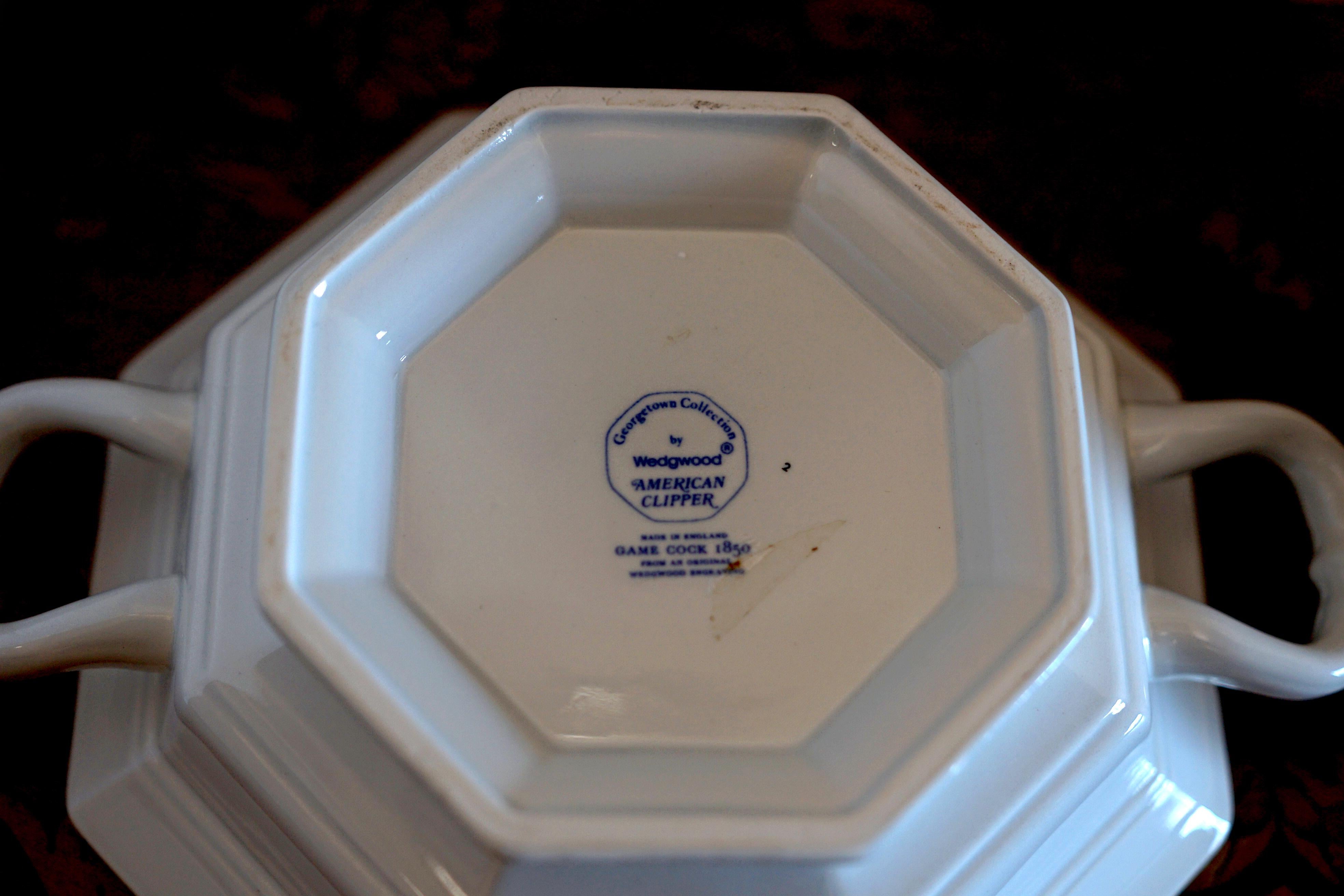 Amerikanisches, 40-teiliges Sammlerstück aus blau-weißem Porzellan mit Clipper-Sammlerstück von Wedgwood (Englisch) im Angebot
